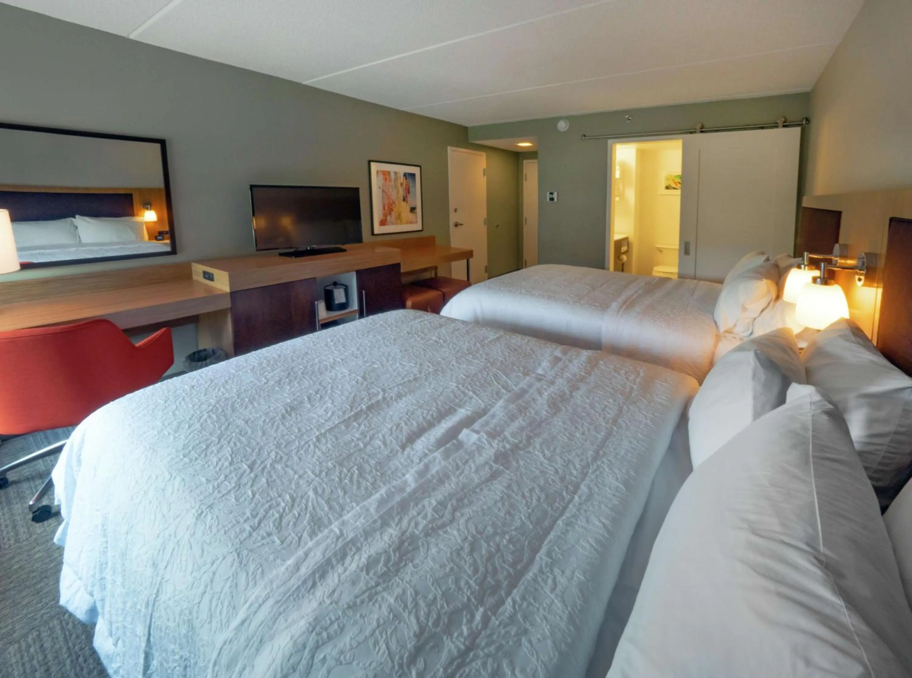 Bedroom, Bed in Hampton Inn Hazleton