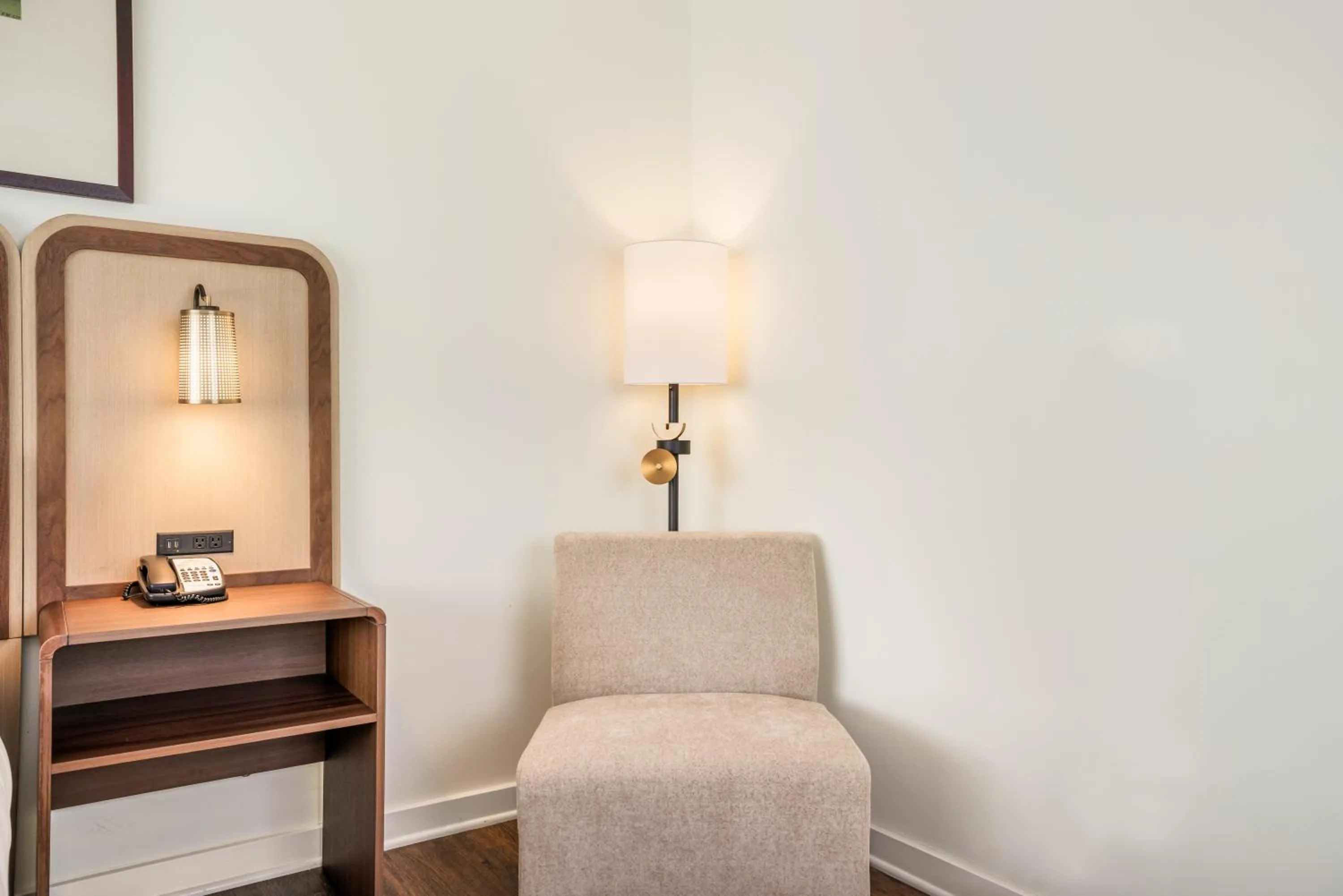 Seating area in The Banyan Hotel Fort Myers, Tapestry Collection by Hilton