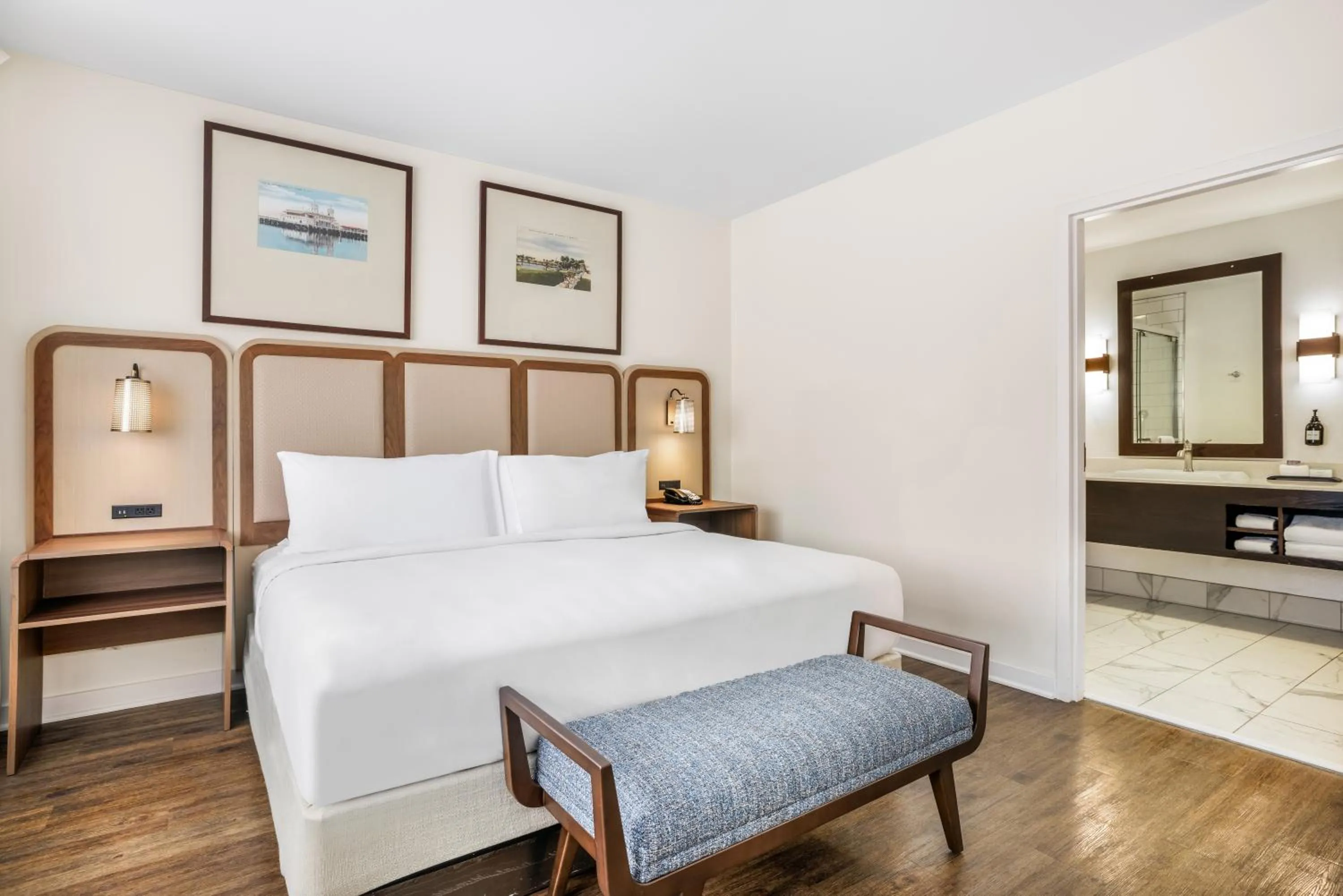 Bed in The Banyan Hotel Fort Myers, Tapestry Collection by Hilton