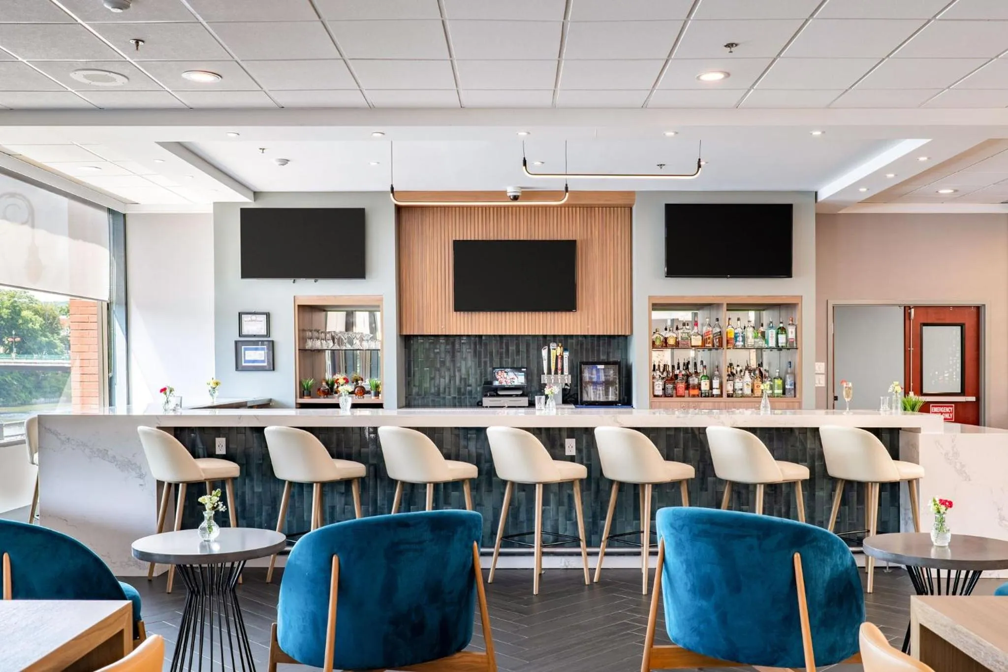 Lounge or bar in Holiday Inn Binghamton-Downtown Hawley Street by IHG