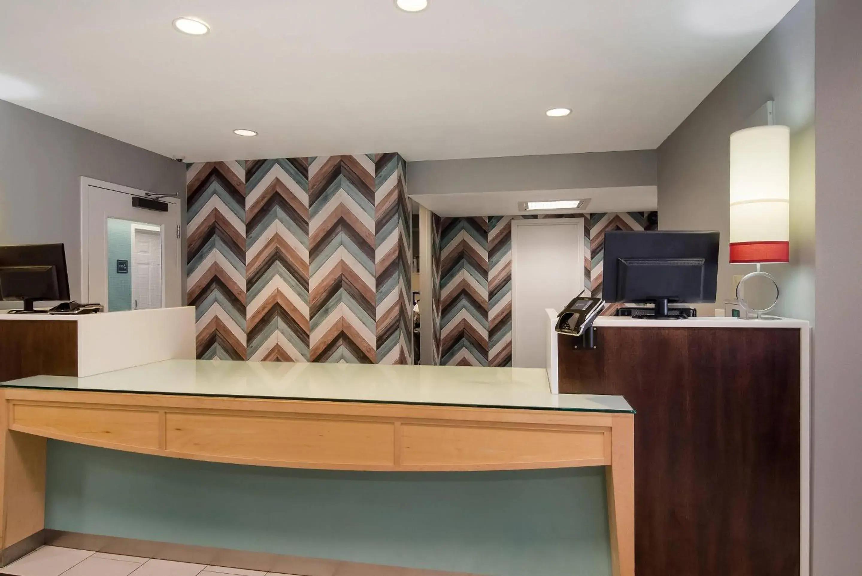 Lobby or reception in MainStay Suites Omaha Old Mill Lobby or reception in MainStay Suites Omaha Old Mill