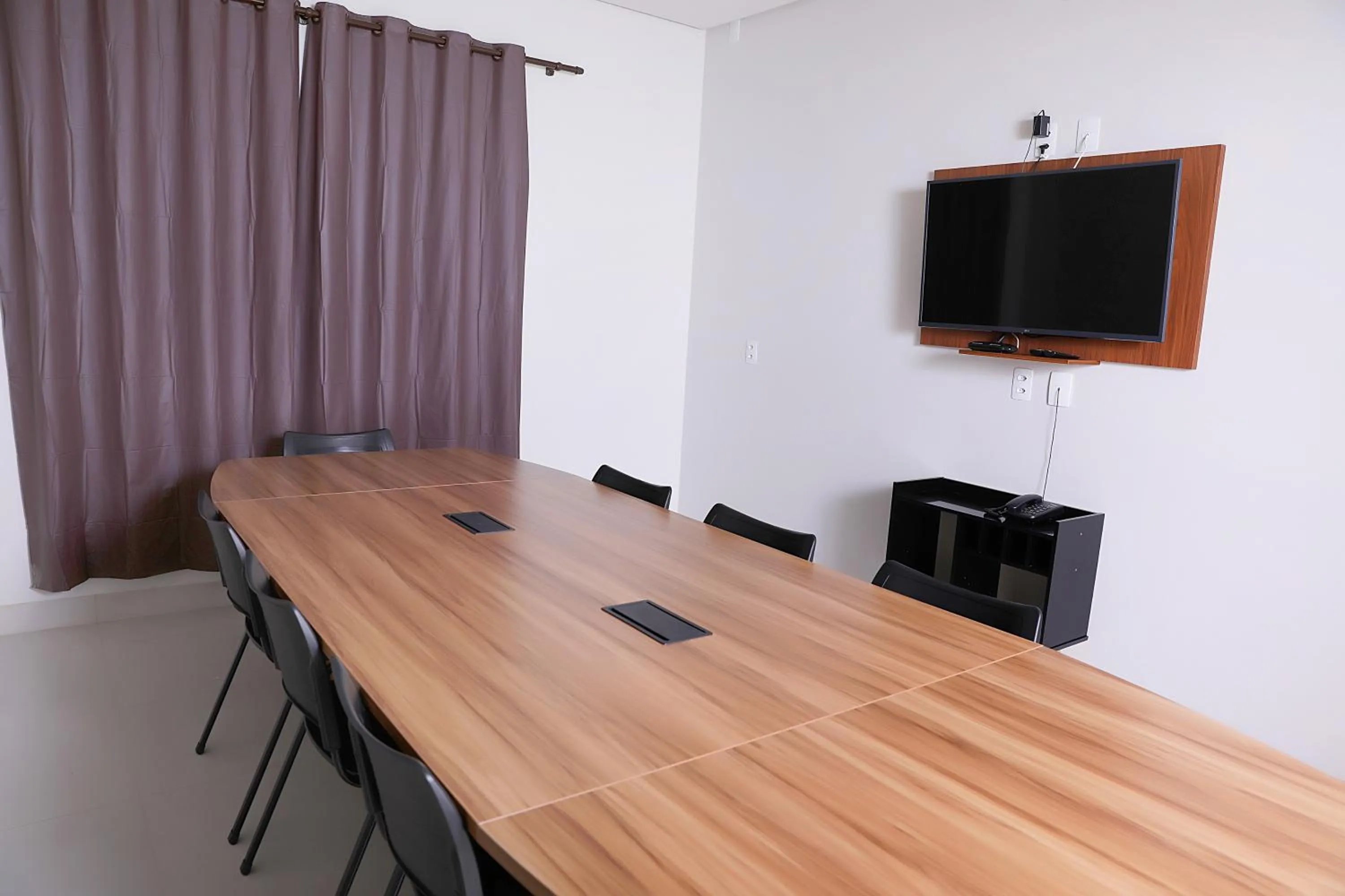 Communal lounge/ TV room in Hotel Borges