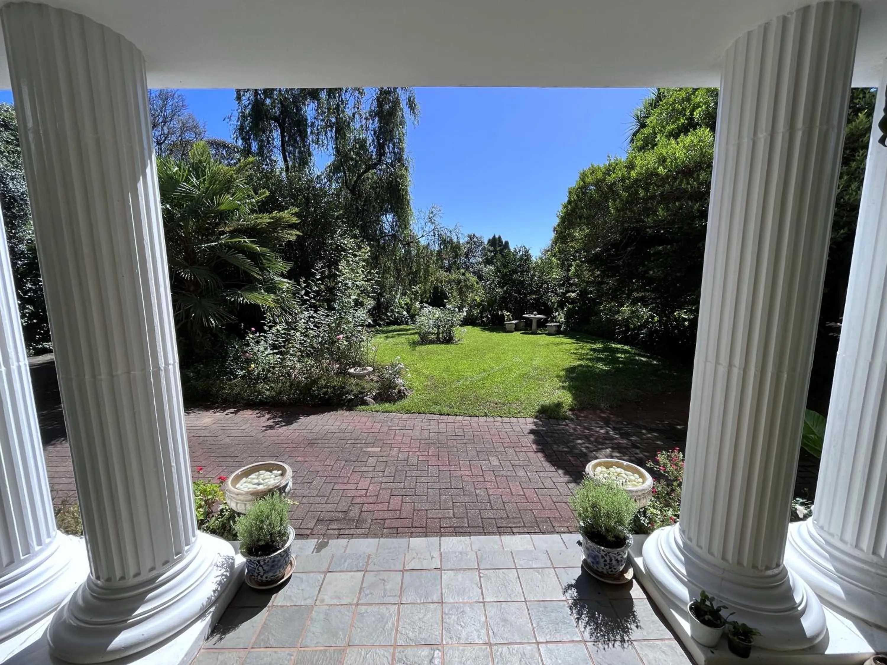 Property building in Bancroft B&B