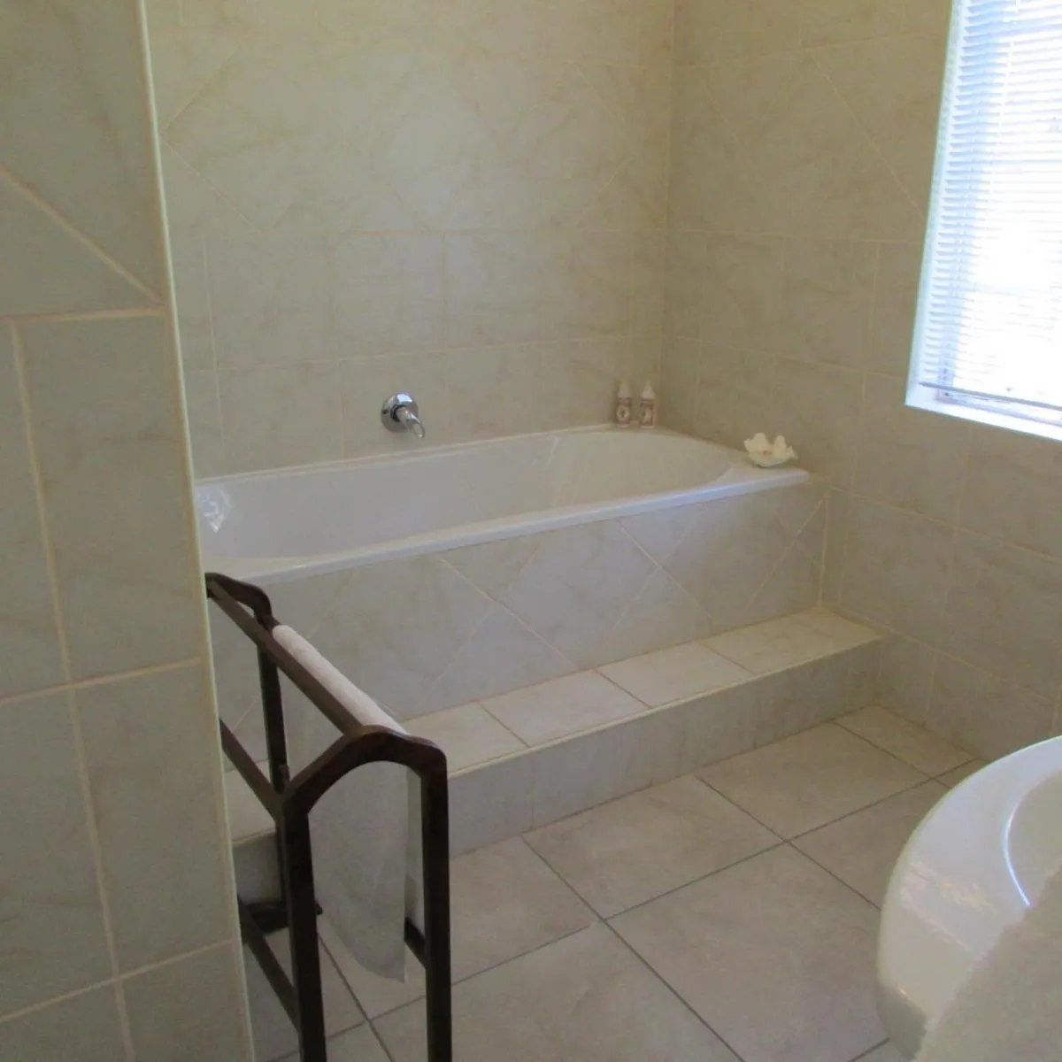 Photo of the whole room in Bancroft B&B