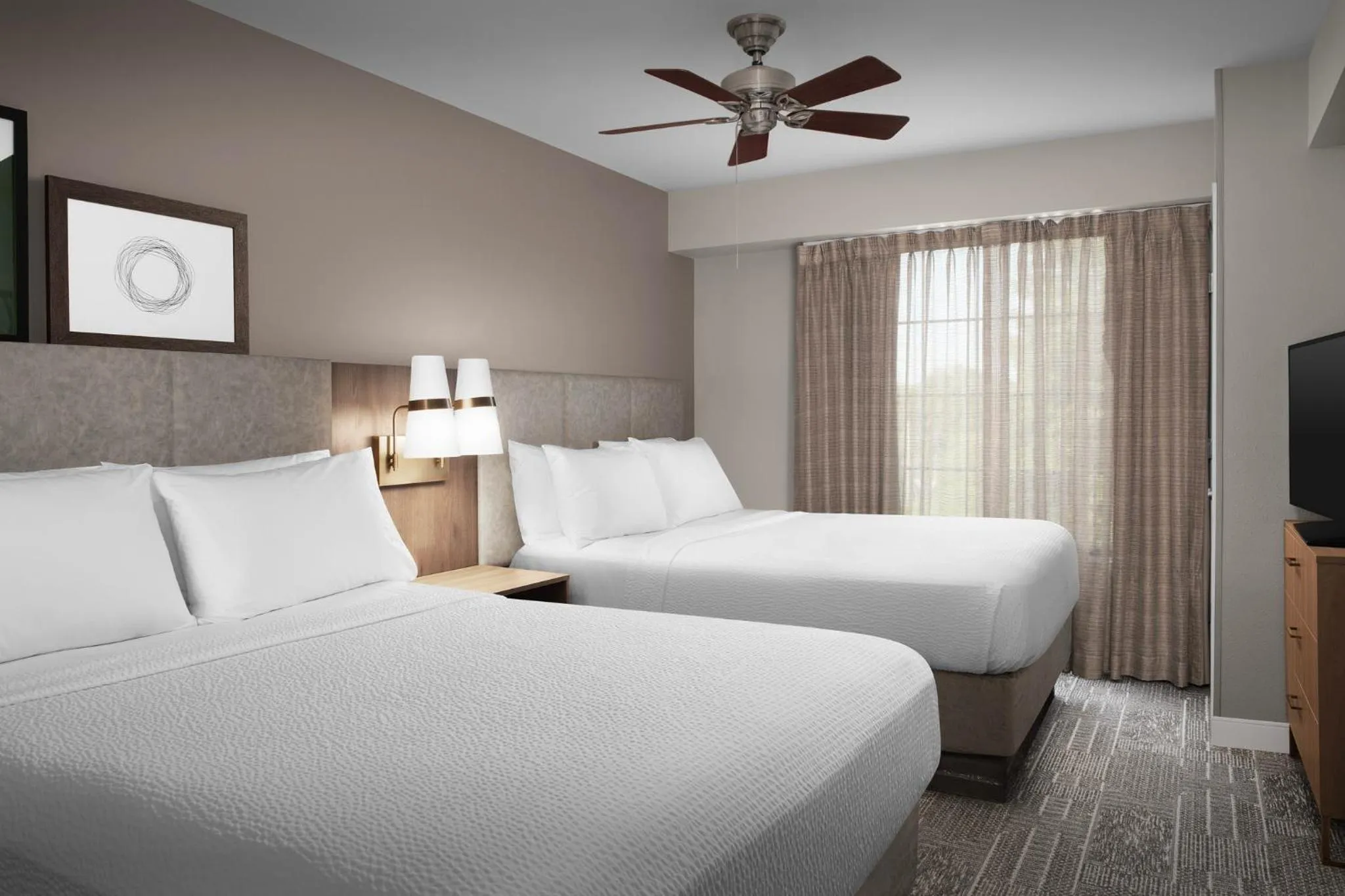 Photo of the whole room, Bed in Staybridge Suites Columbia by IHG
