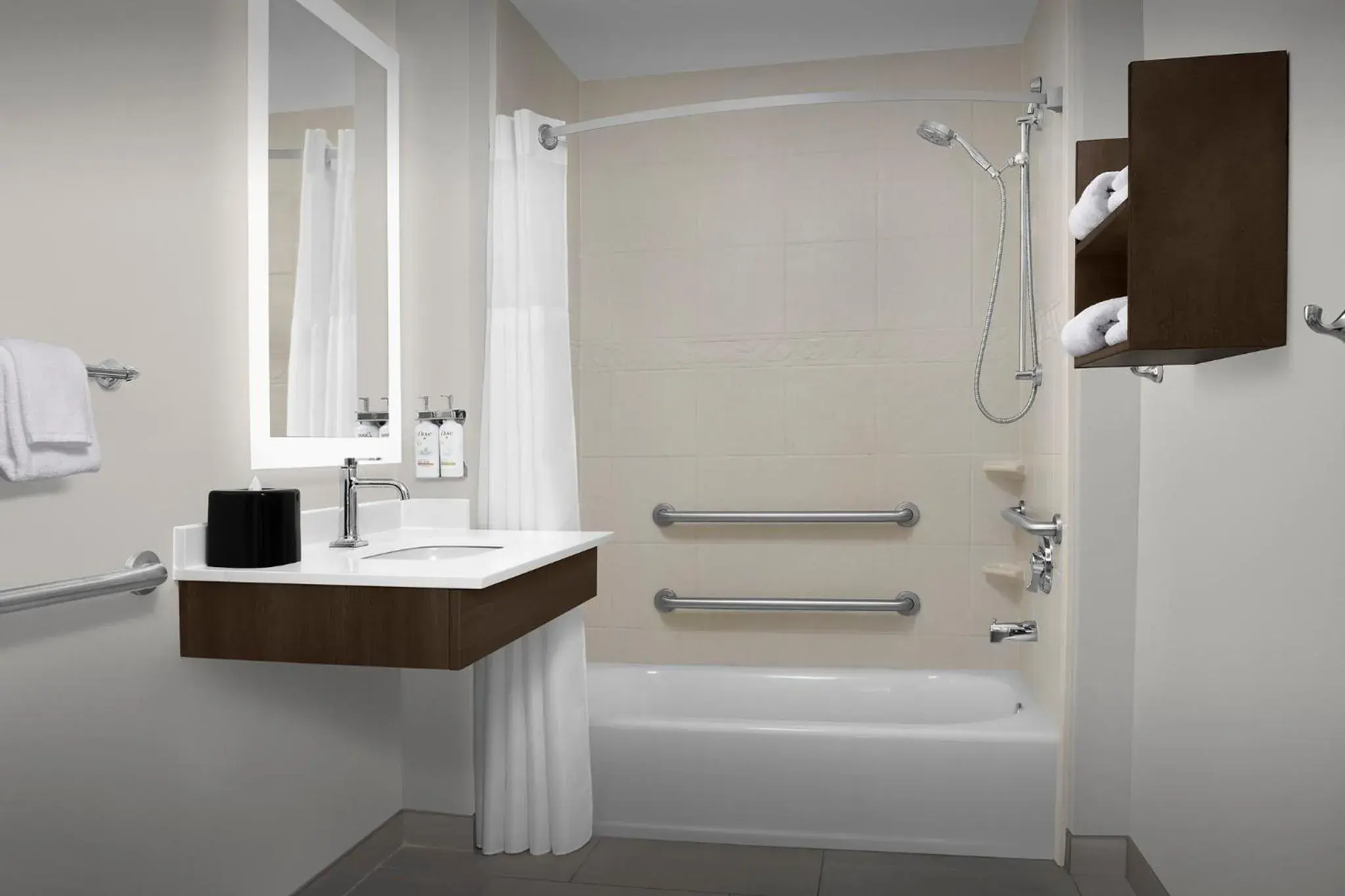 King Studio Suite - Mobility Access Tub/Non-Smoking in Staybridge Suites Columbia by IHG King Studio Suite - Mobility Access Tub/Non-Smoking in Staybridge Suites Columbia by IHG