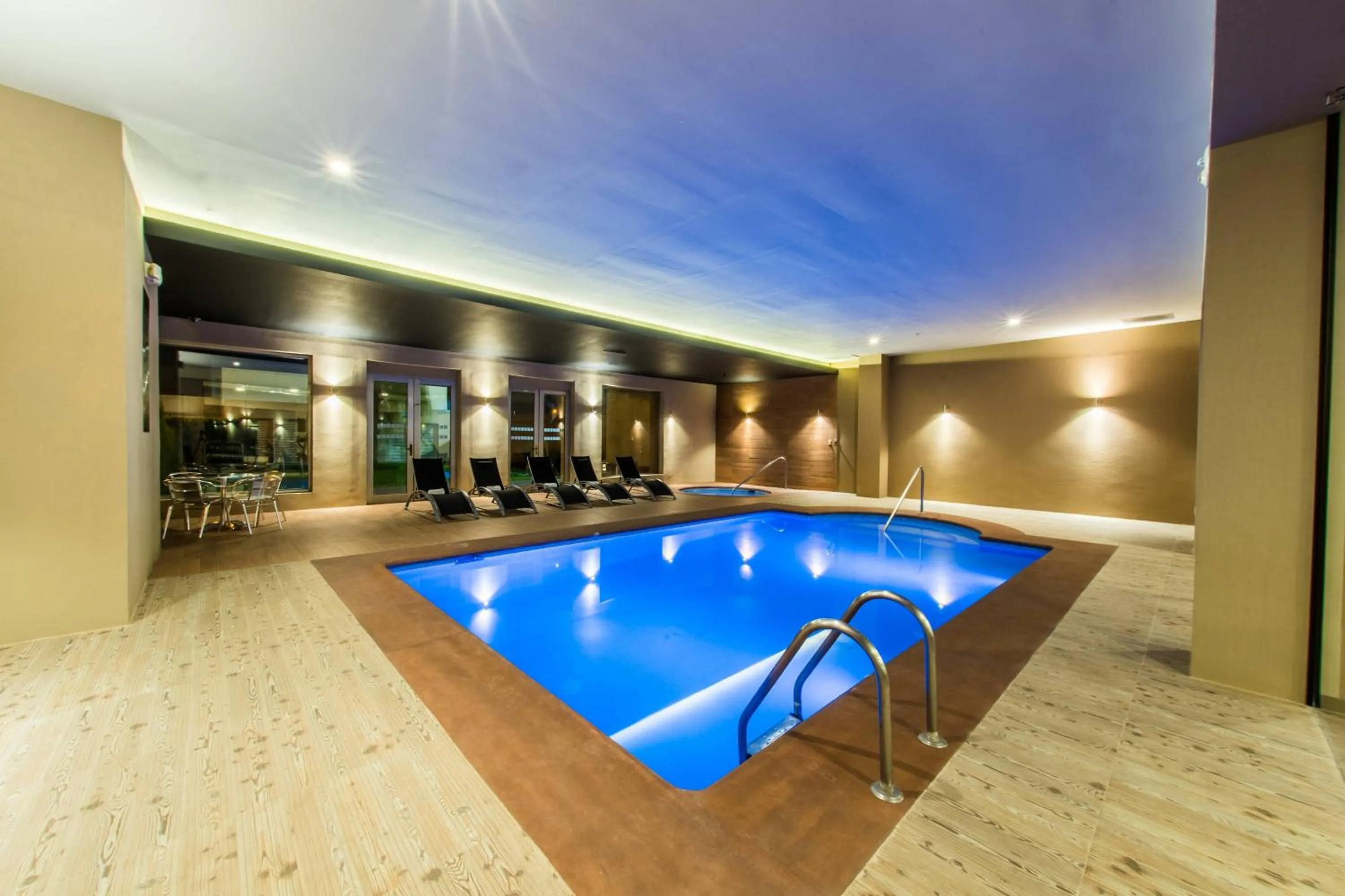 Swimming pool in Courtyard by Marriott San Luis Potosi