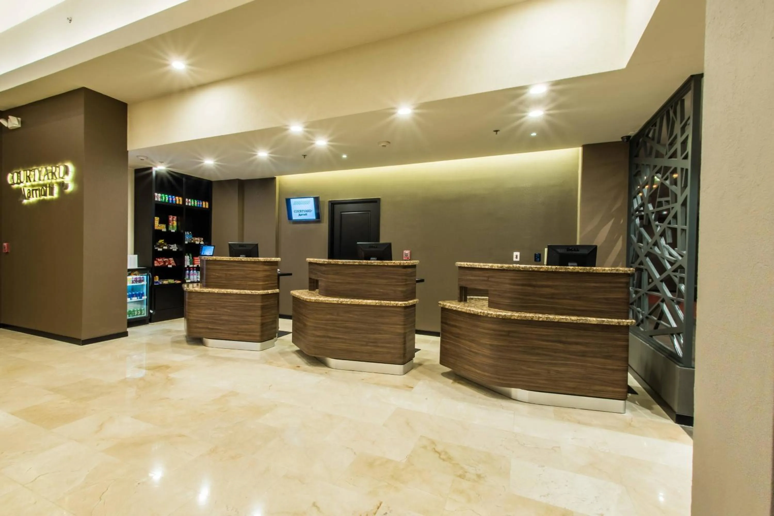 Lobby or reception in Courtyard by Marriott San Luis Potosi