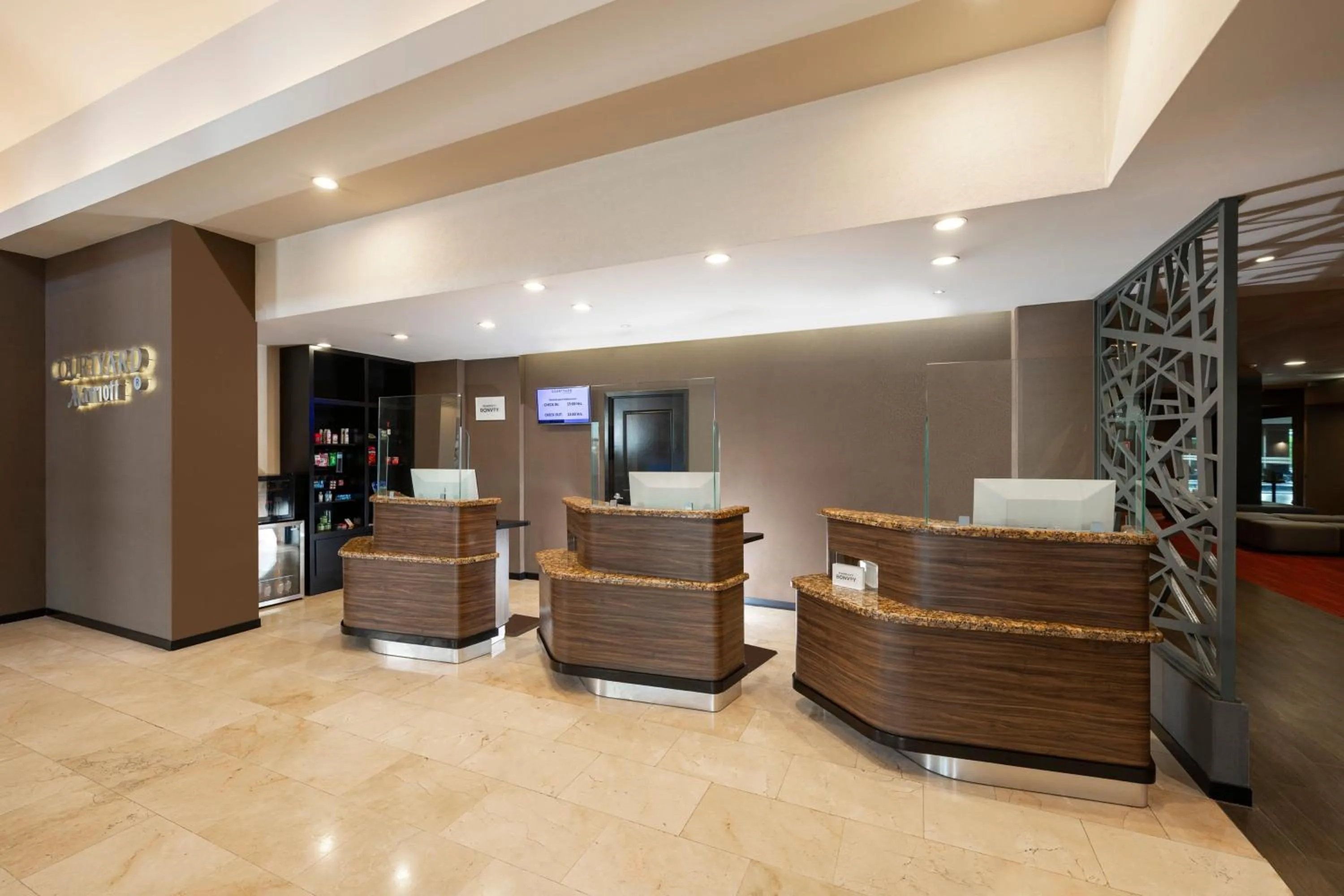 Lobby or reception in Courtyard by Marriott San Luis Potosi