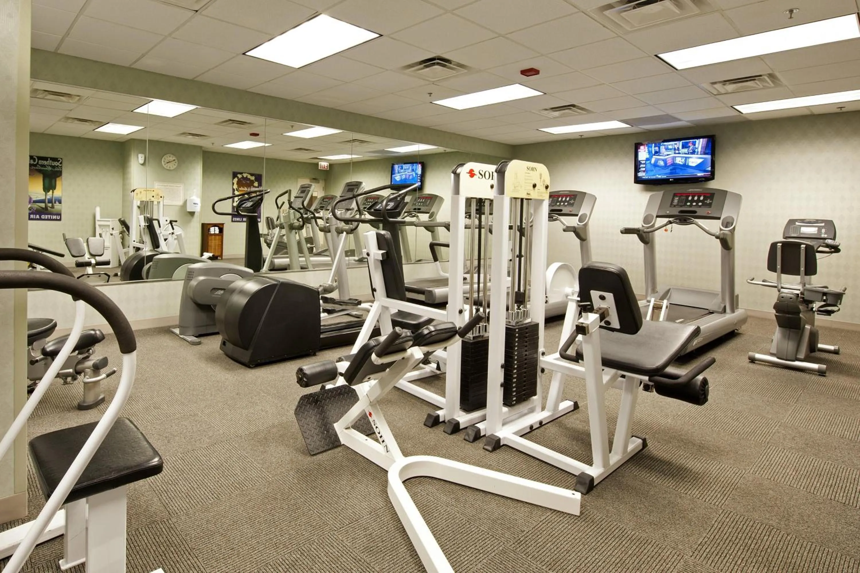 Fitness centre/facilities in SpringHill Suites by Marriott Chicago O'Hare