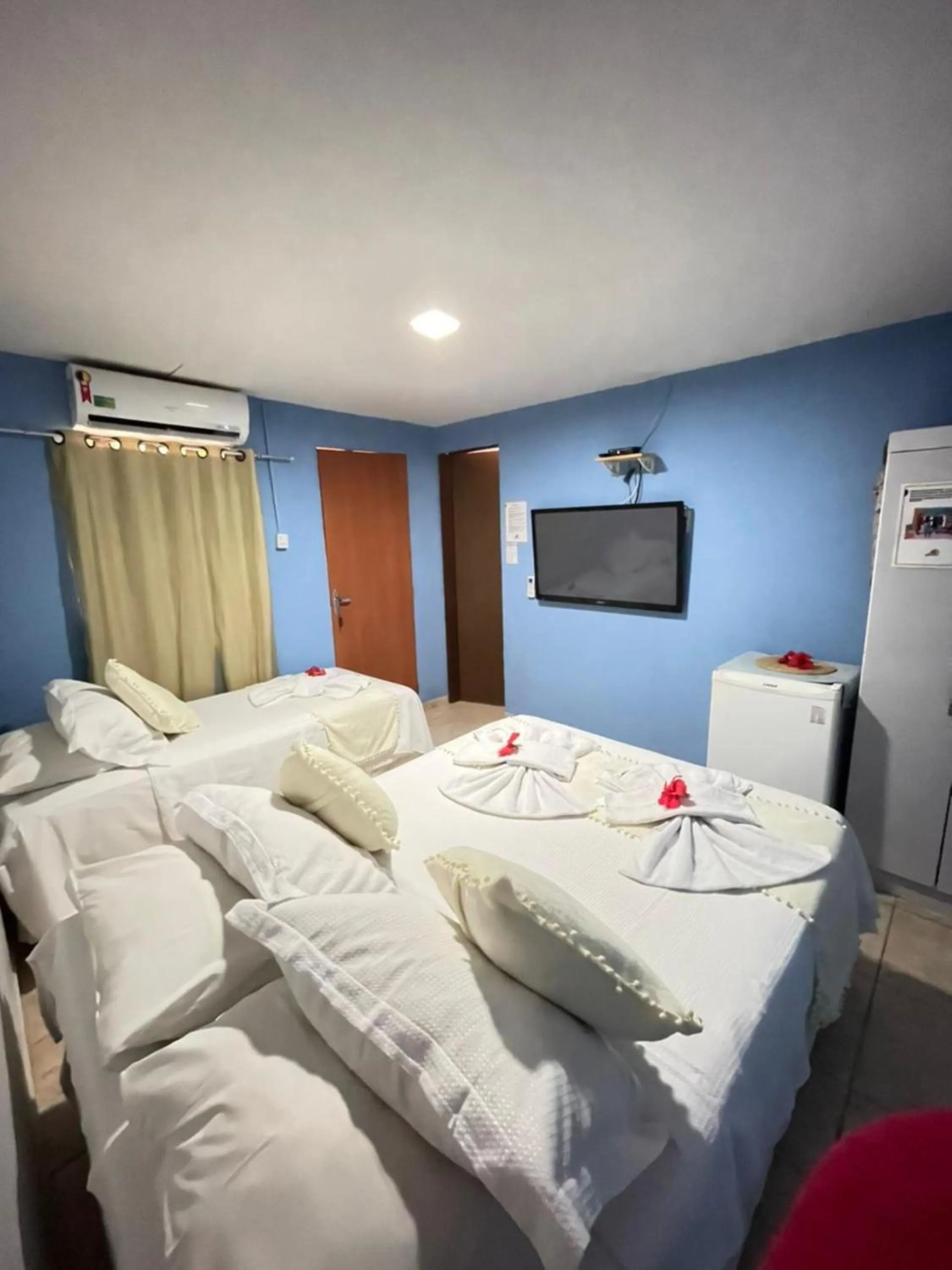 Bedroom, Bed in Pousada Martins e Cia