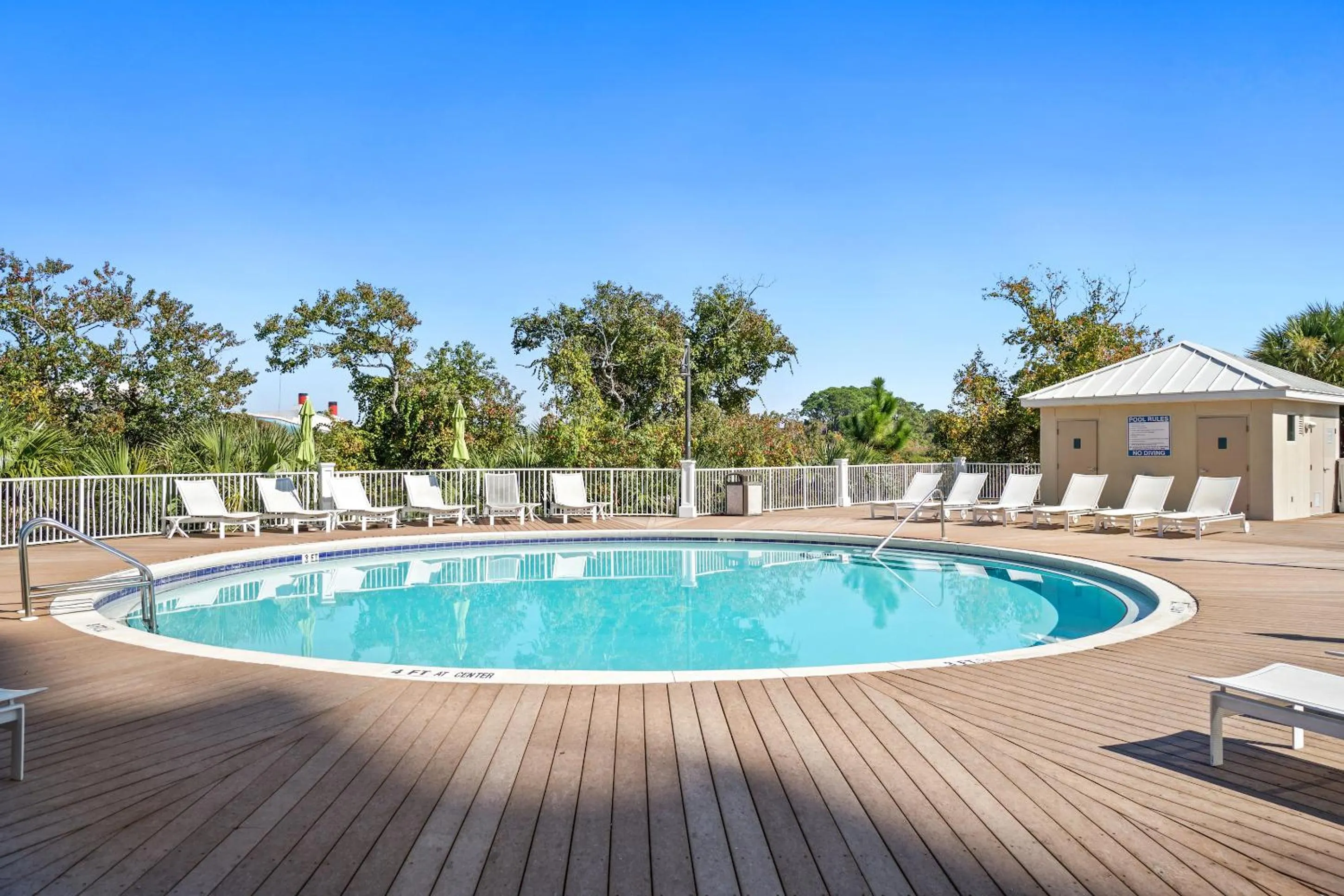 People in Laketown Wharf Resort by Panhandle Getaways