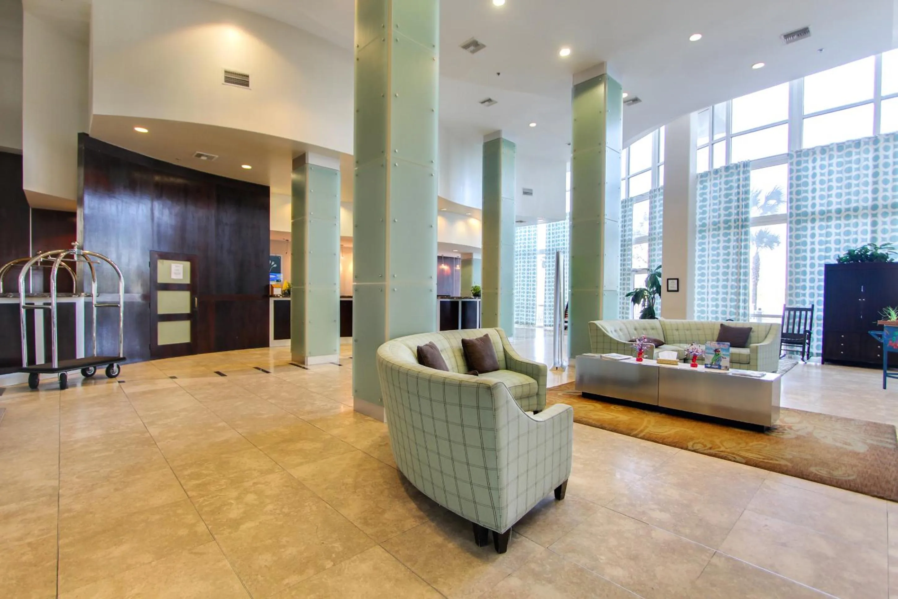 Facade/entrance in Laketown Wharf Resort by Panhandle Getaways