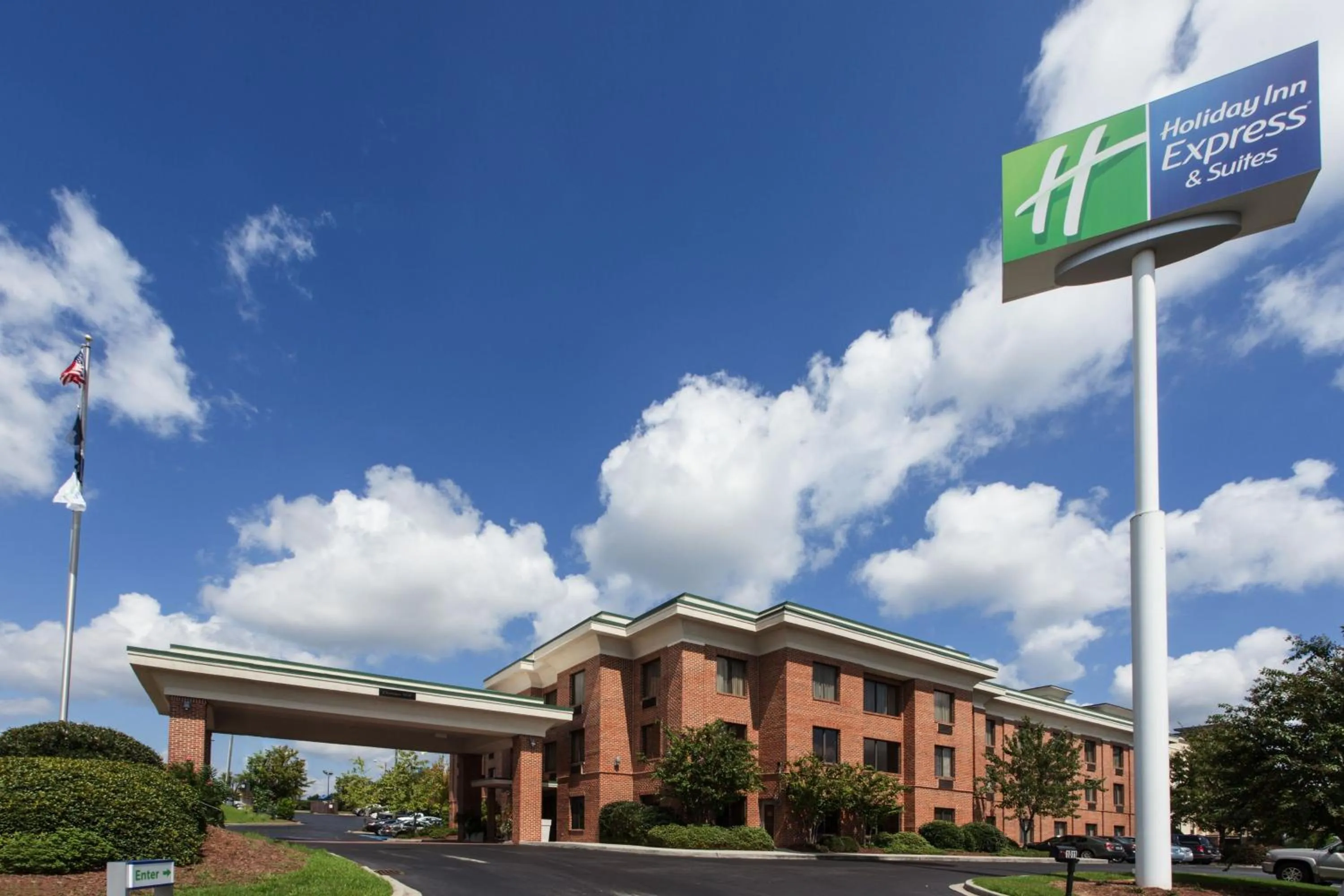 Property building in Holiday Inn Express Hotel & Suites Columbia-I-20 at Clemson Road by IHG