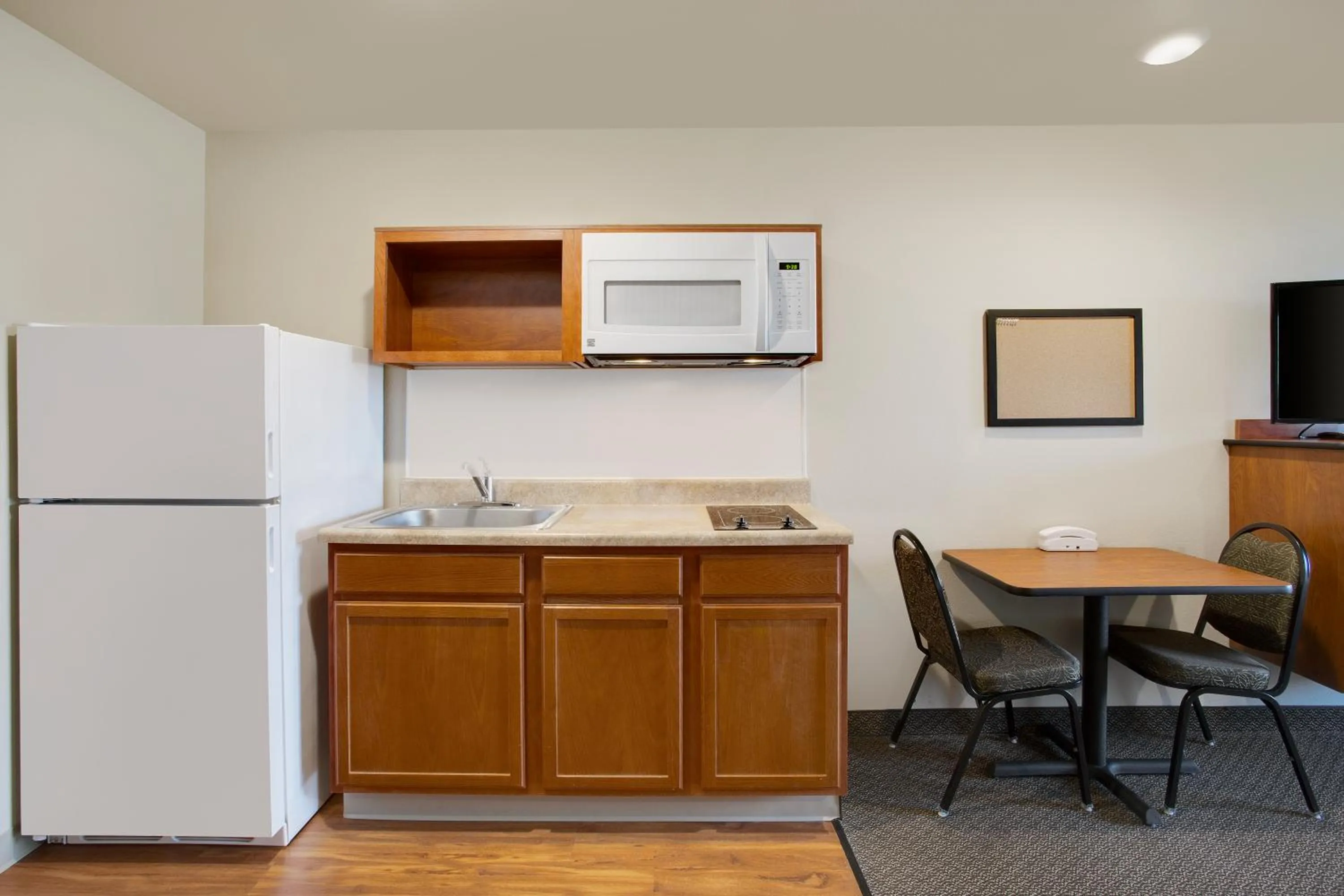 WoodSpring Suites Fredericksburg