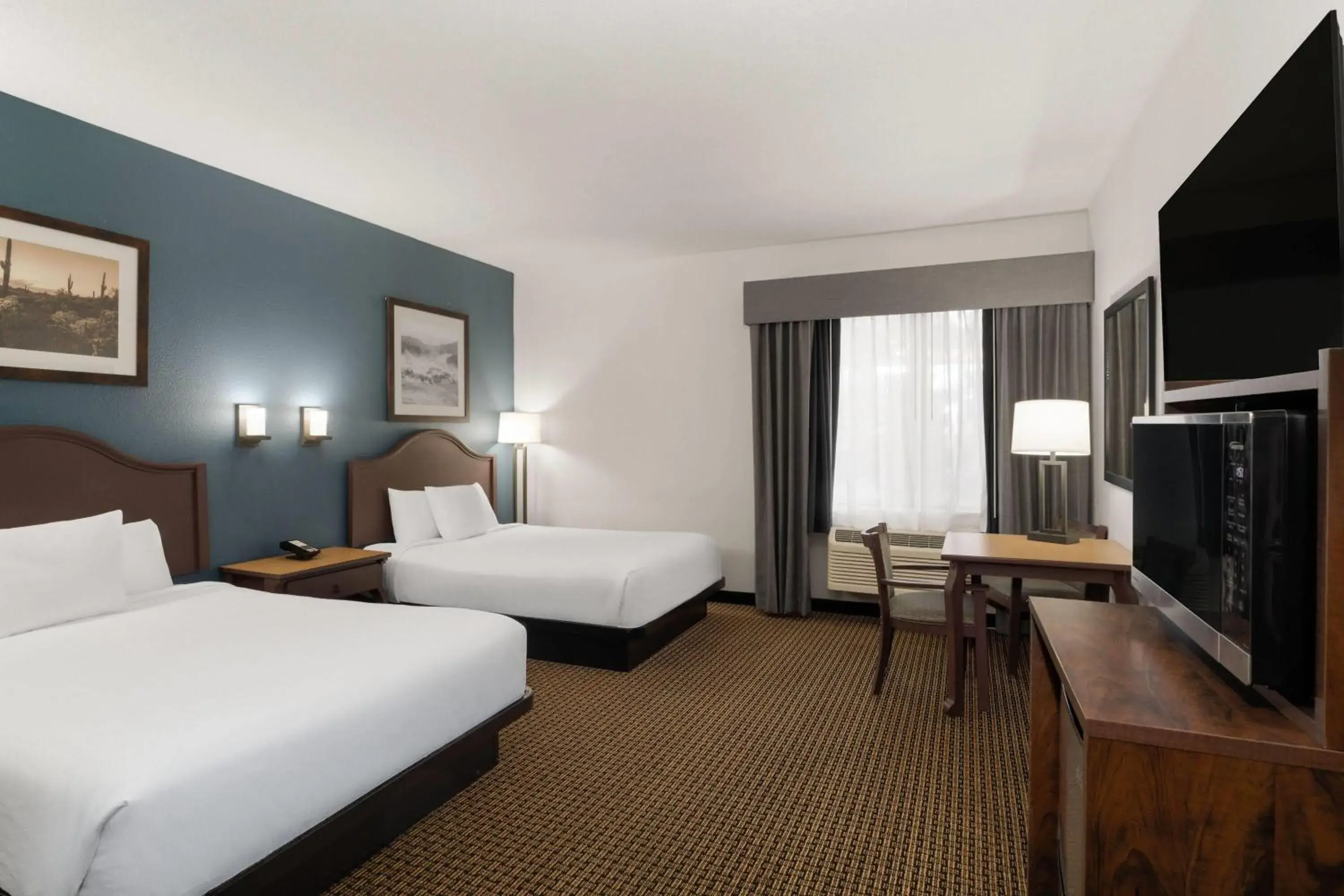 Photo of the whole room, Bed in Tombstone Grand Hotel, a Baymont by Wyndham Photo of the whole room, Bed in Tombstone Grand Hotel, a Baymont by Wyndham