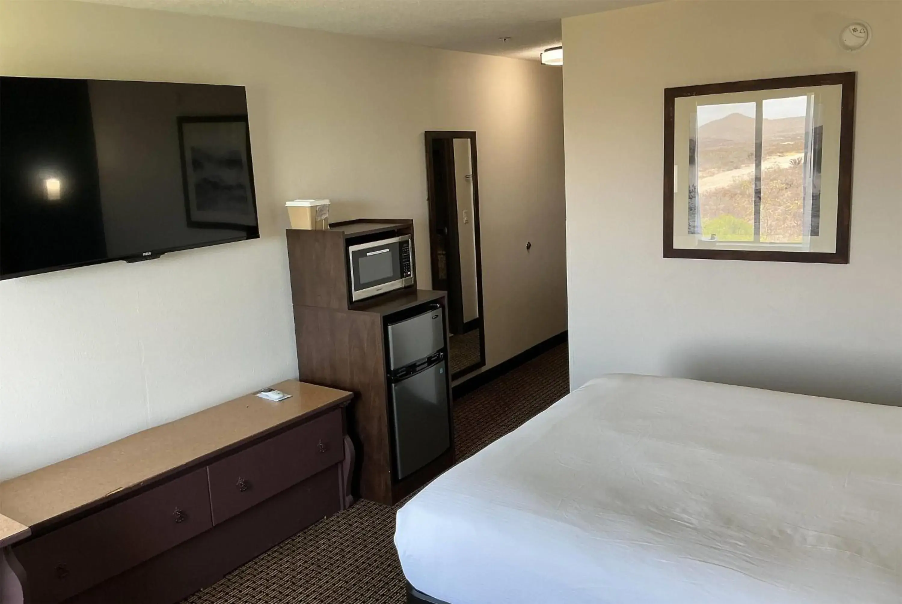 Photo of the whole room, Bed in Tombstone Grand Hotel, a Baymont by Wyndham Photo of the whole room, Bed in Tombstone Grand Hotel, a Baymont by Wyndham
