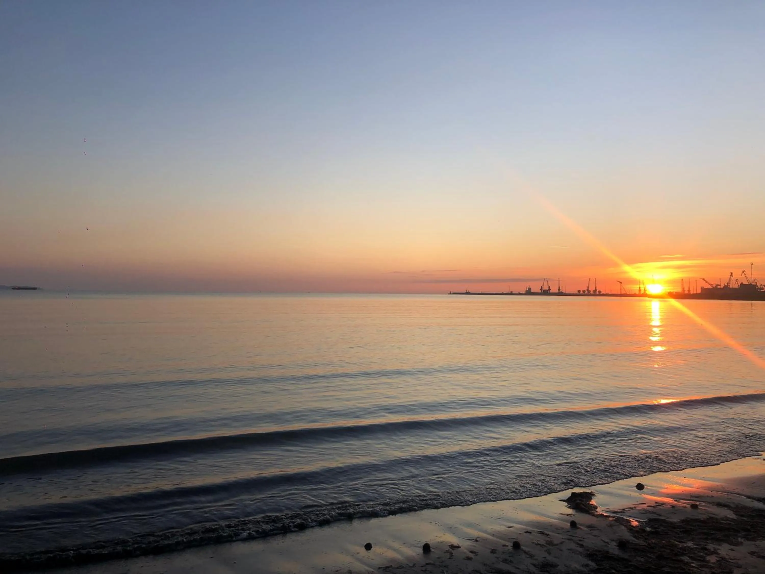 Sunset in Sunrise Hotel Cameria