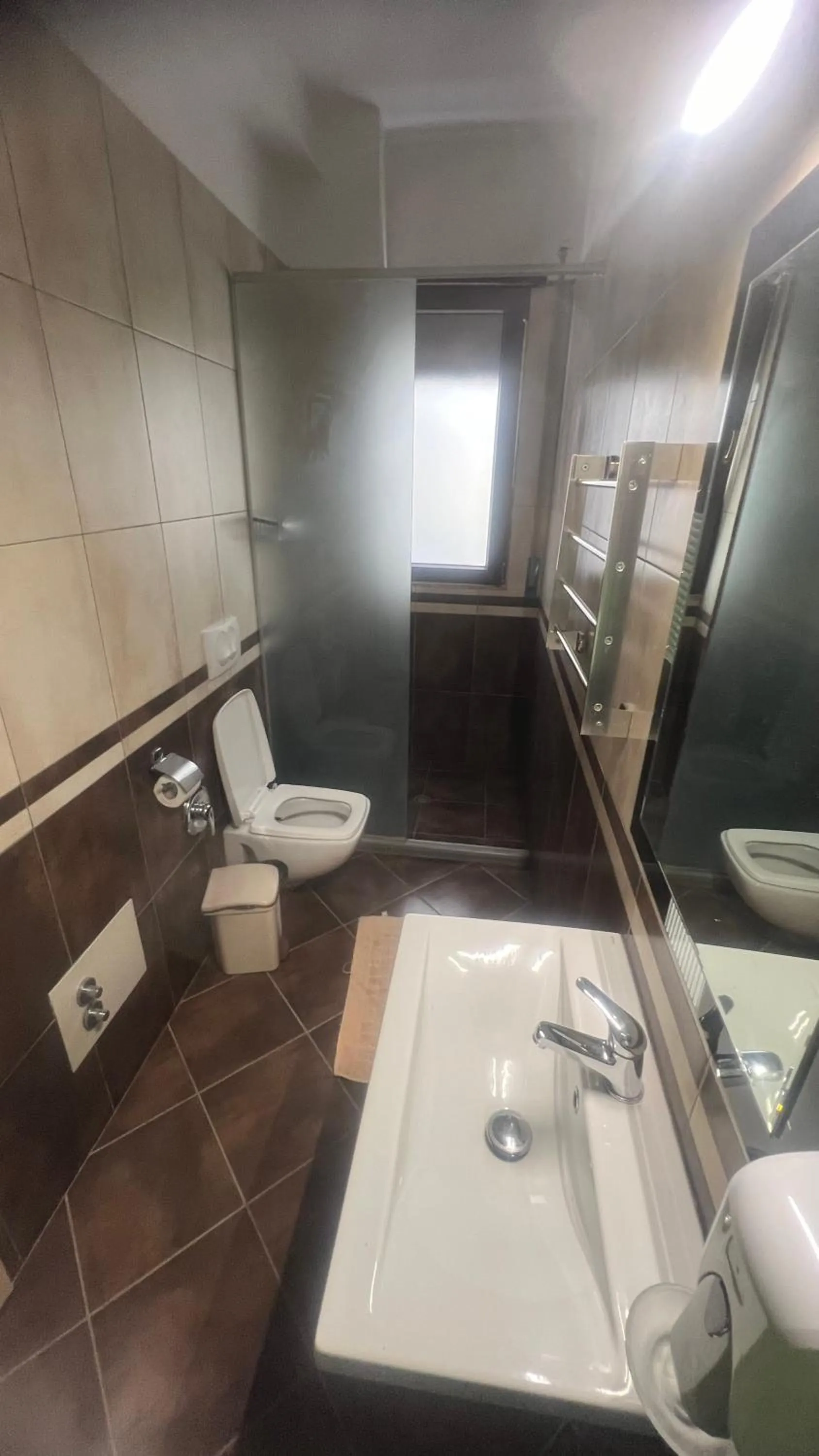 Toilet in Sunrise Hotel Cameria