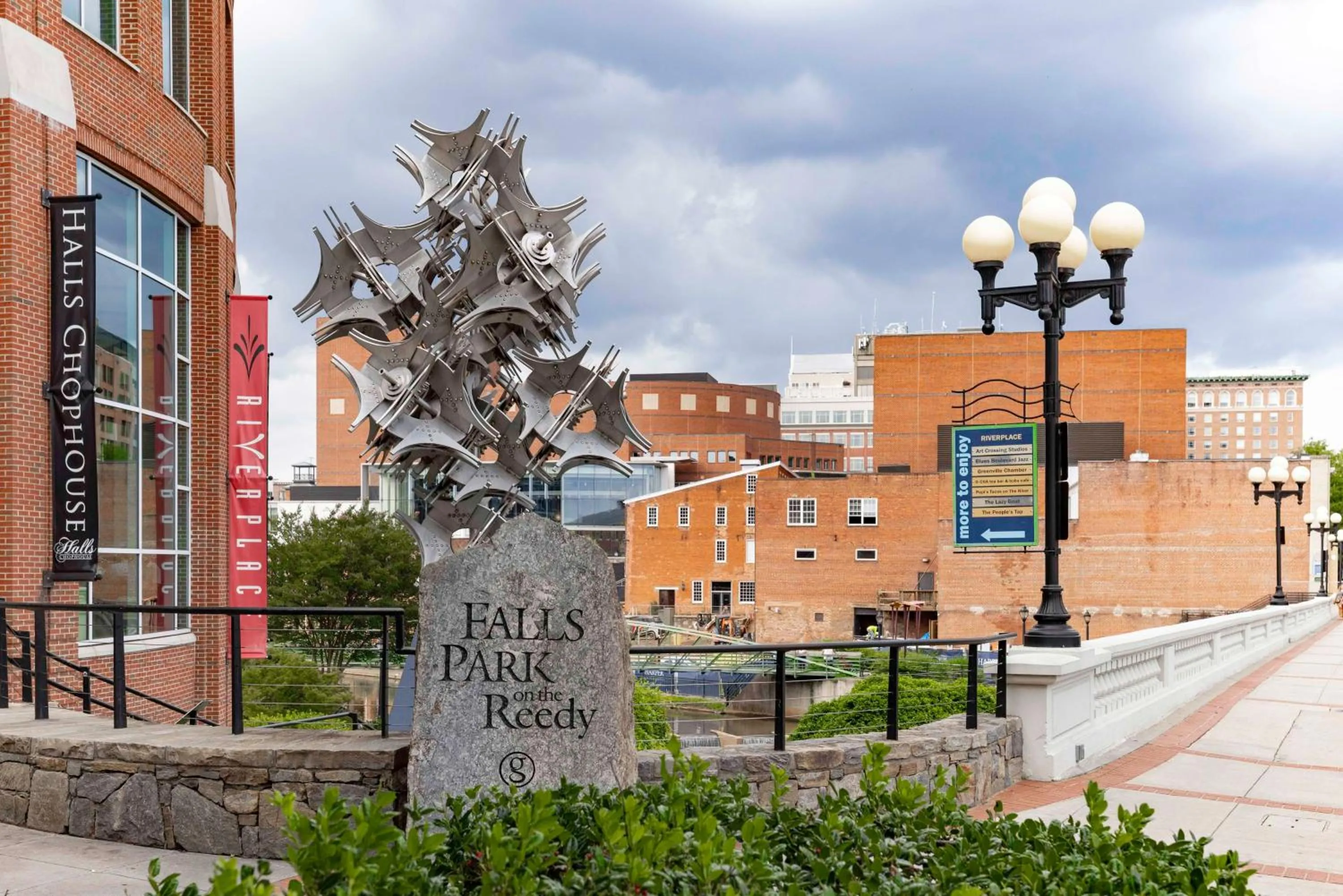 Property building in Hilton Greenville