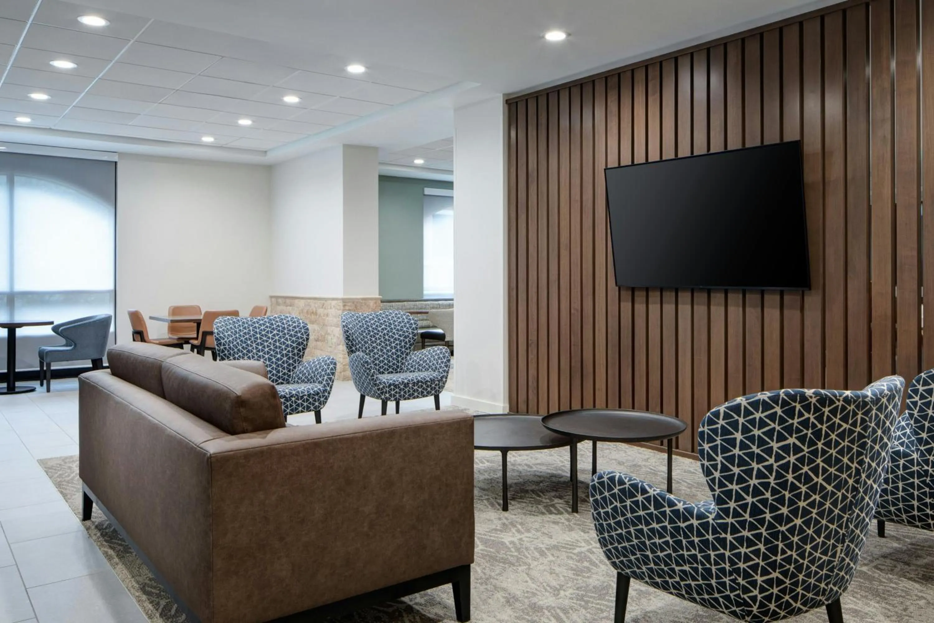 Lounge or bar in SpringHill Suites by Marriott Dallas Downtown / West End