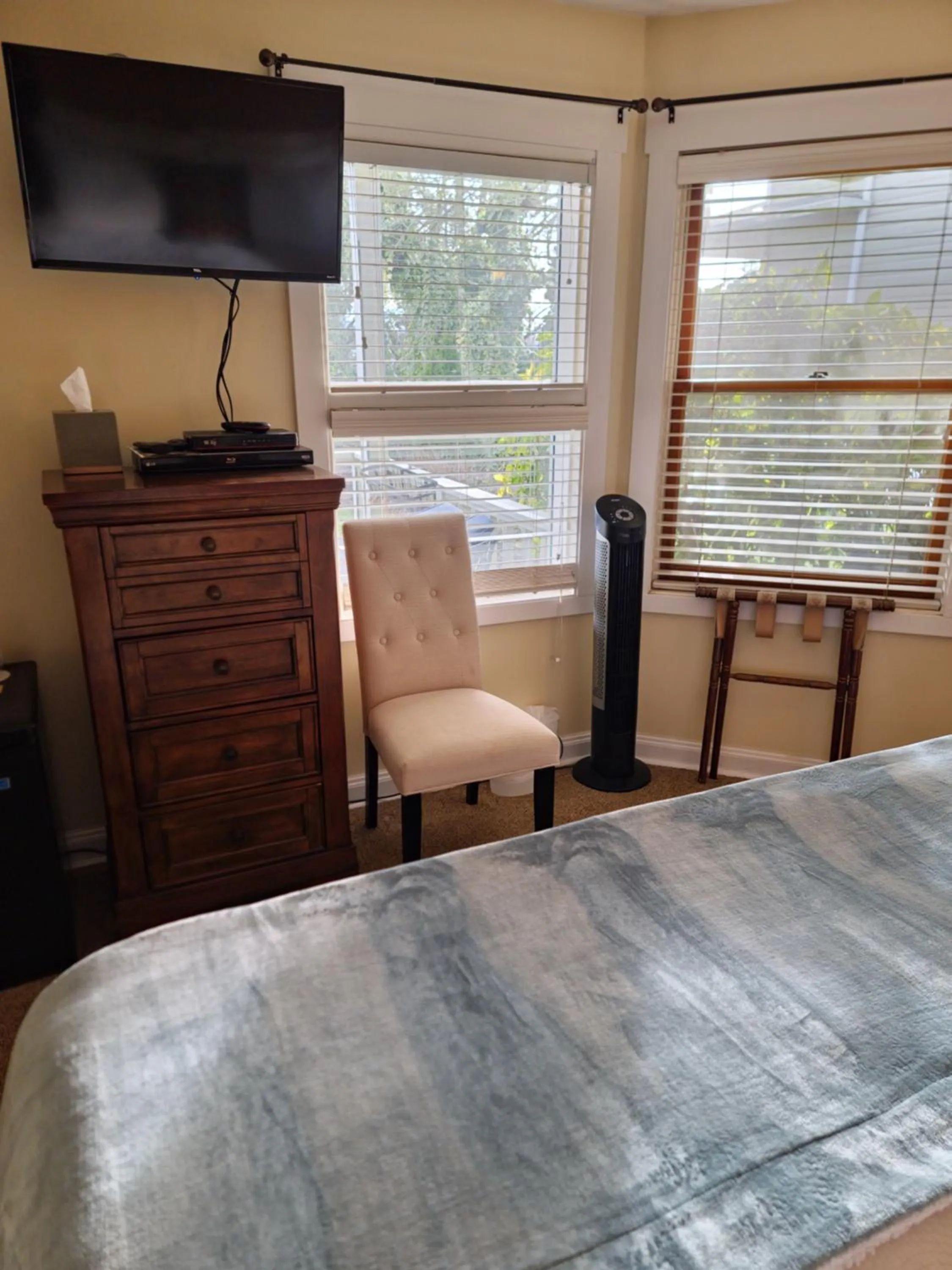 Bed in The Heron Inn and Day Spa