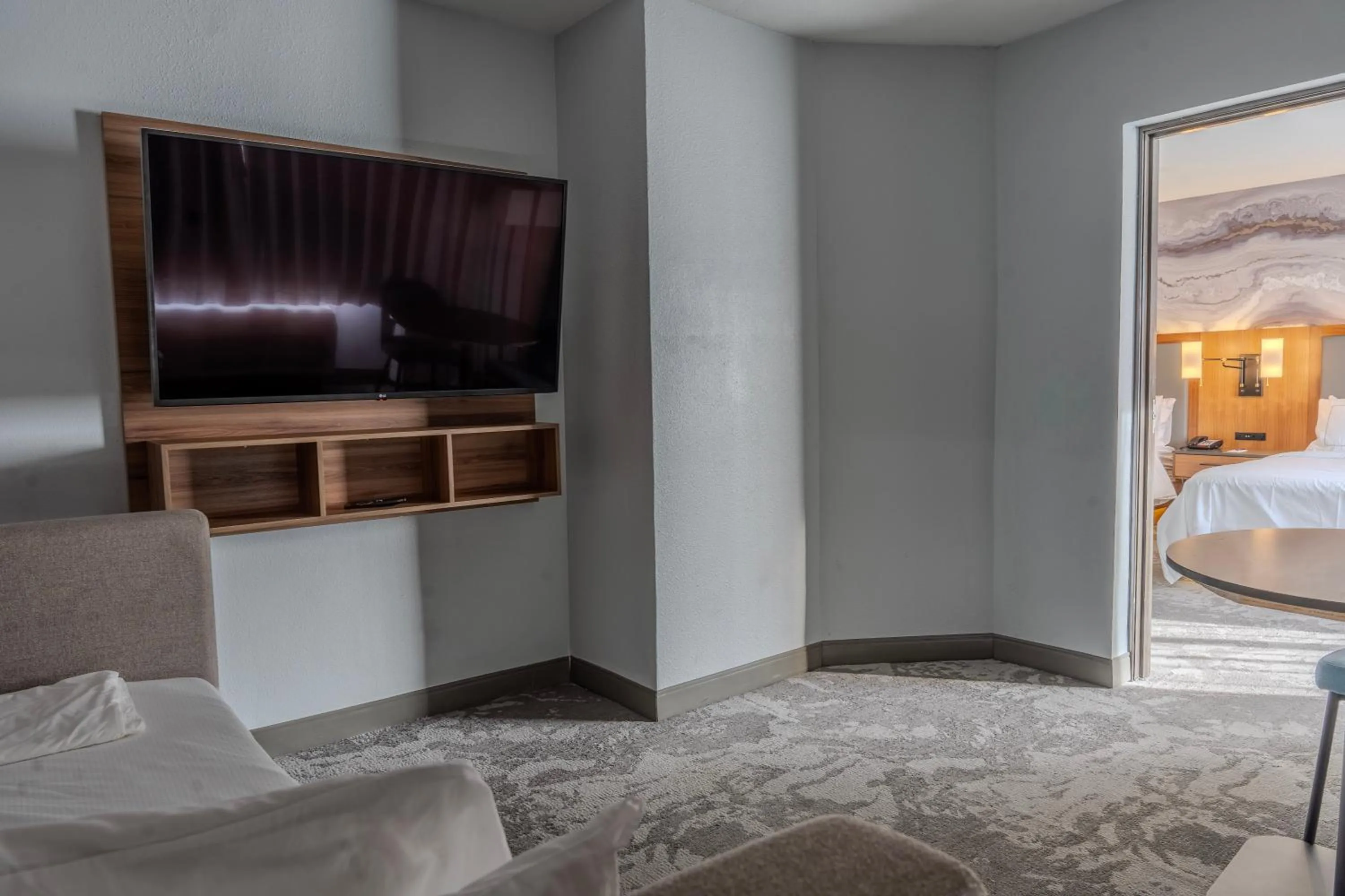 Bed in Doubletree By Hilton Fort Worth Fossil Creek