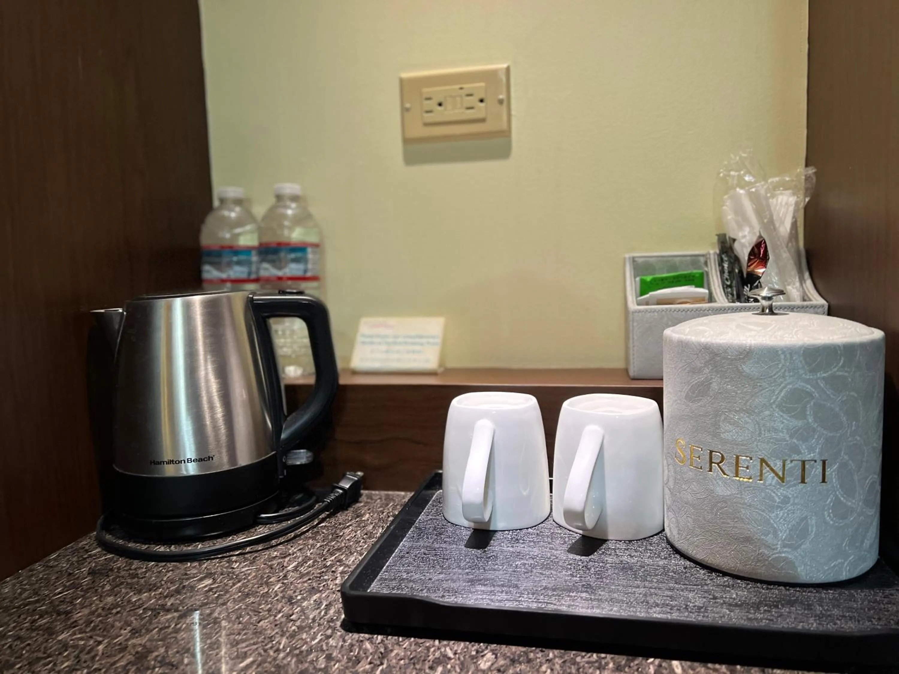 Coffee/tea facilities in Serenti Hotel Saipan