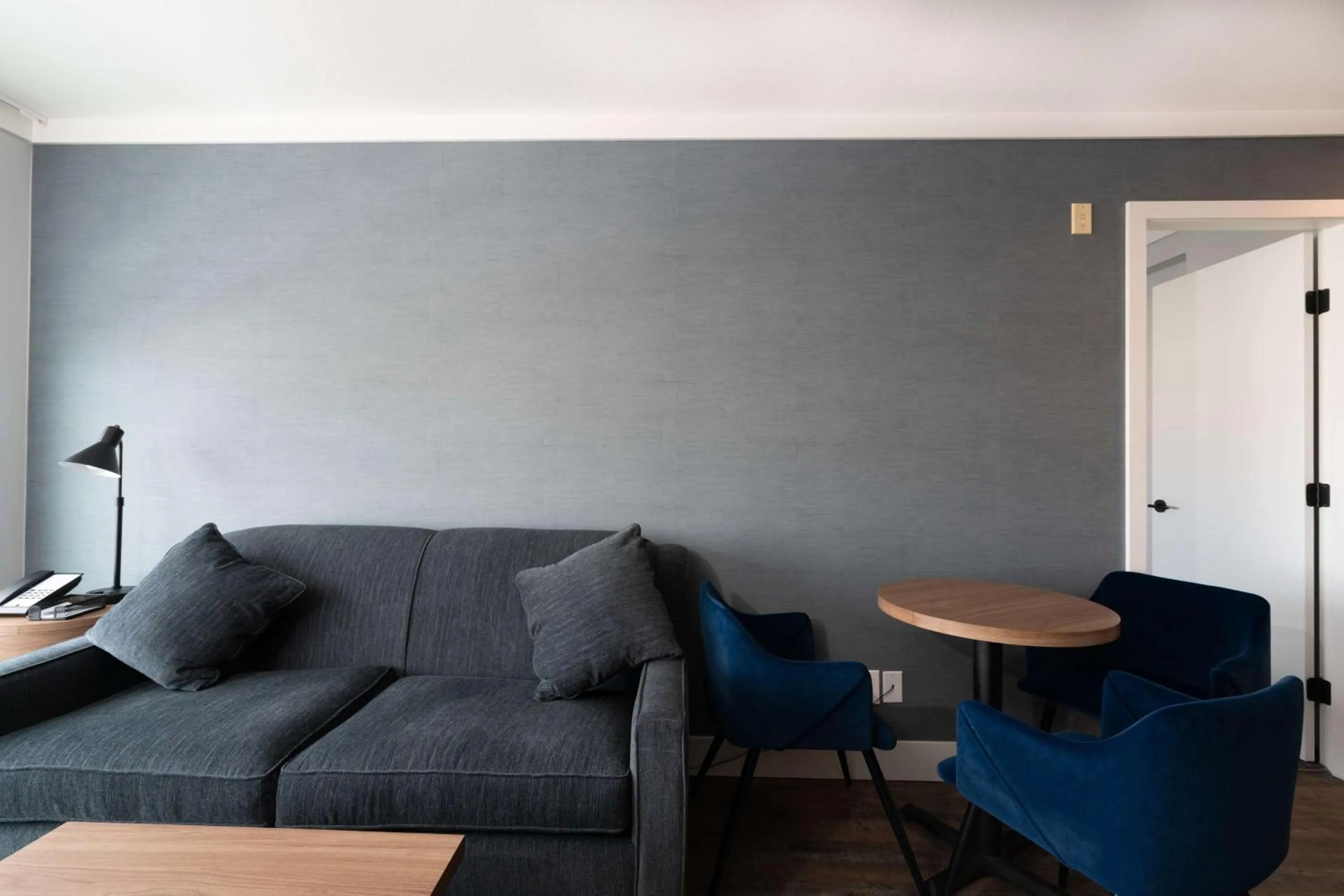 Photo of the whole room in Prestige Kamloops Hotel