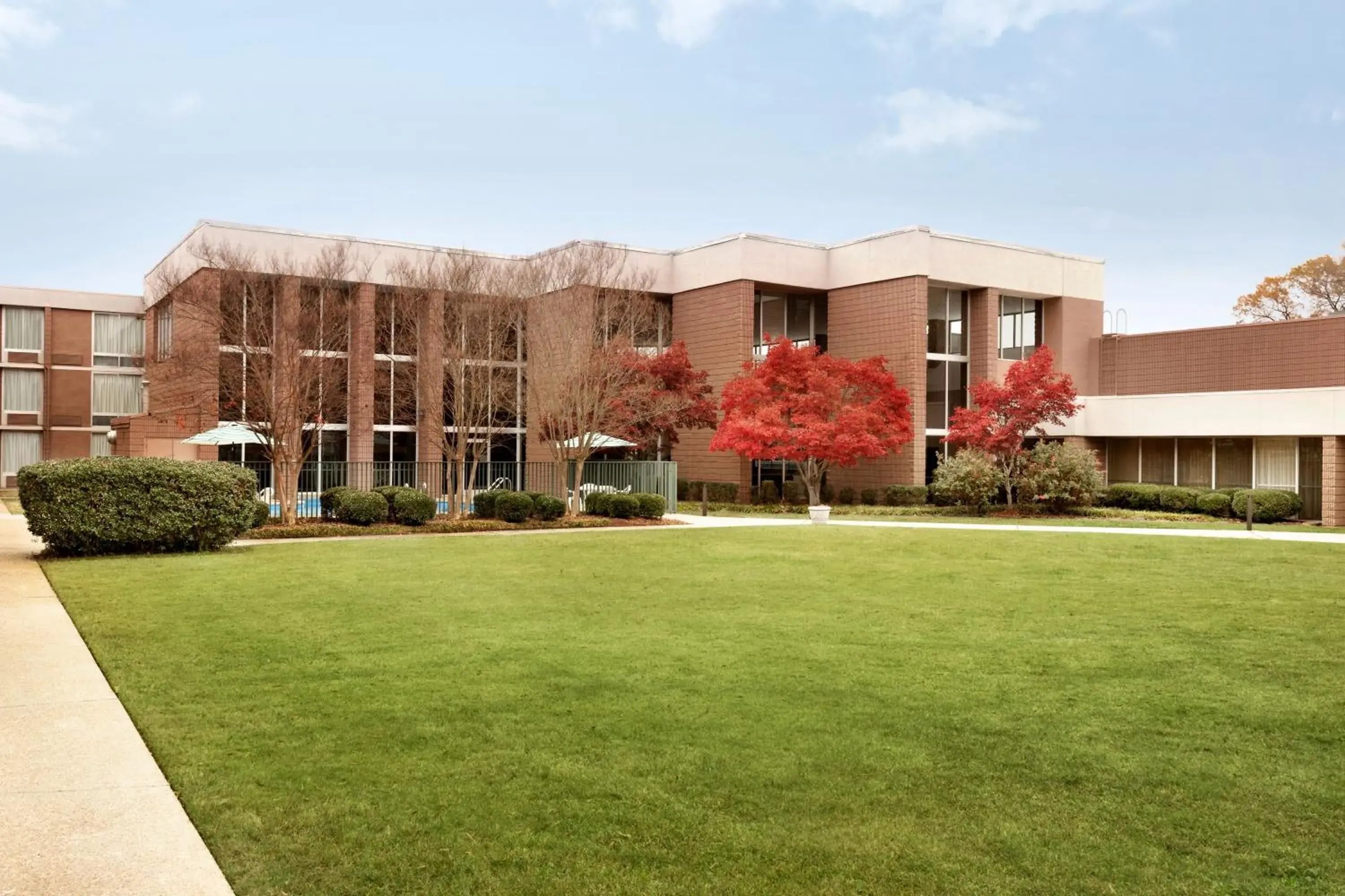 Facade/entrance in Clarion Inn Sheffield Muscle Shoals Facade/entrance in Clarion Inn Sheffield Muscle Shoals