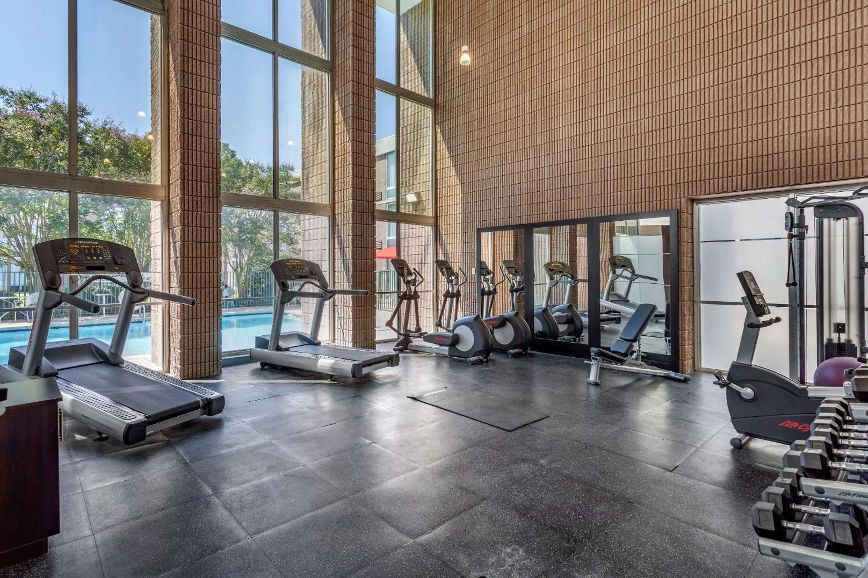 Fitness centre/facilities in Clarion Inn Sheffield Muscle Shoals