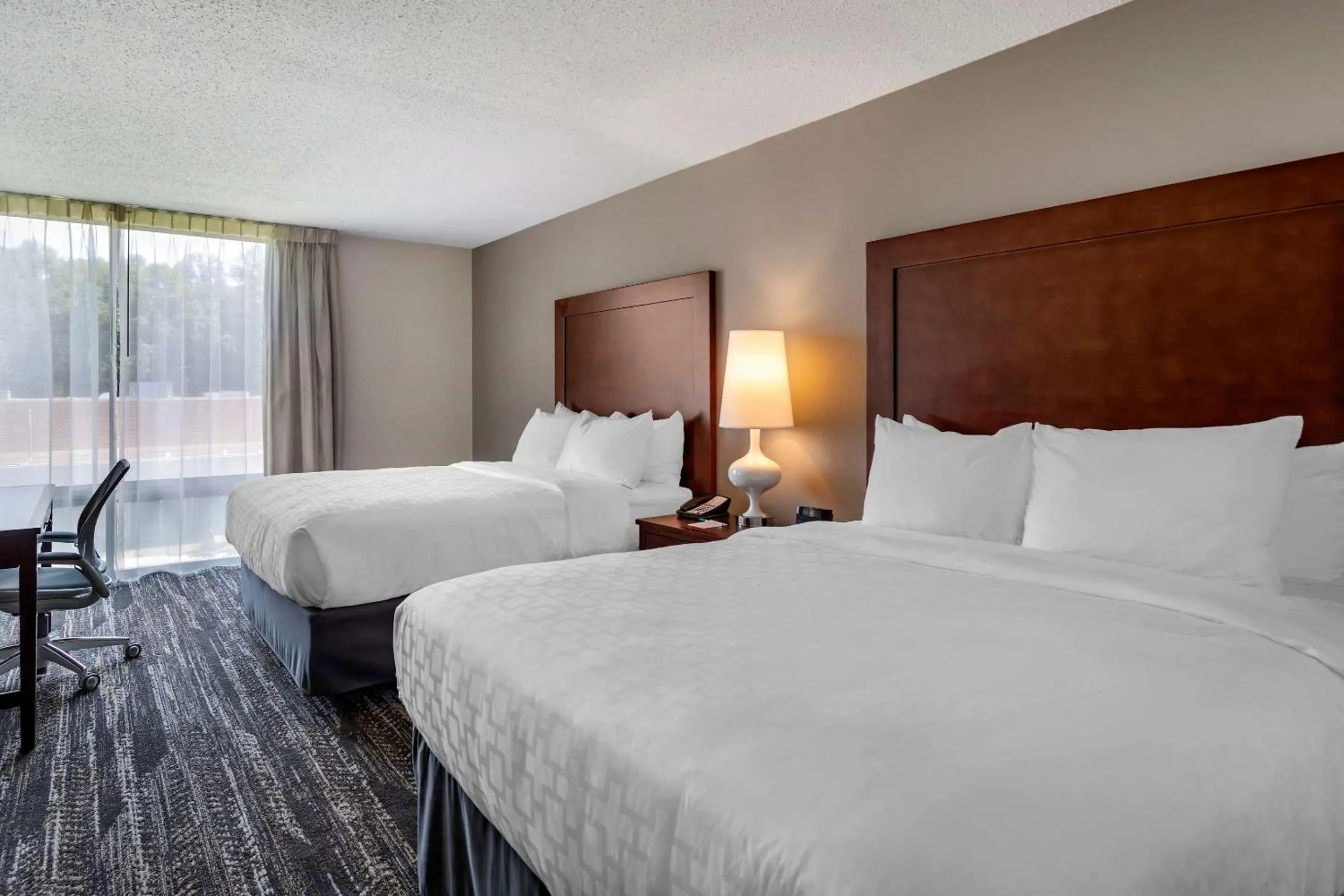 Queen Room with Two Queen Beds - Non-Smoking in Clarion Inn Sheffield Muscle Shoals Queen Room with Two Queen Beds - Non-Smoking in Clarion Inn Sheffield Muscle Shoals