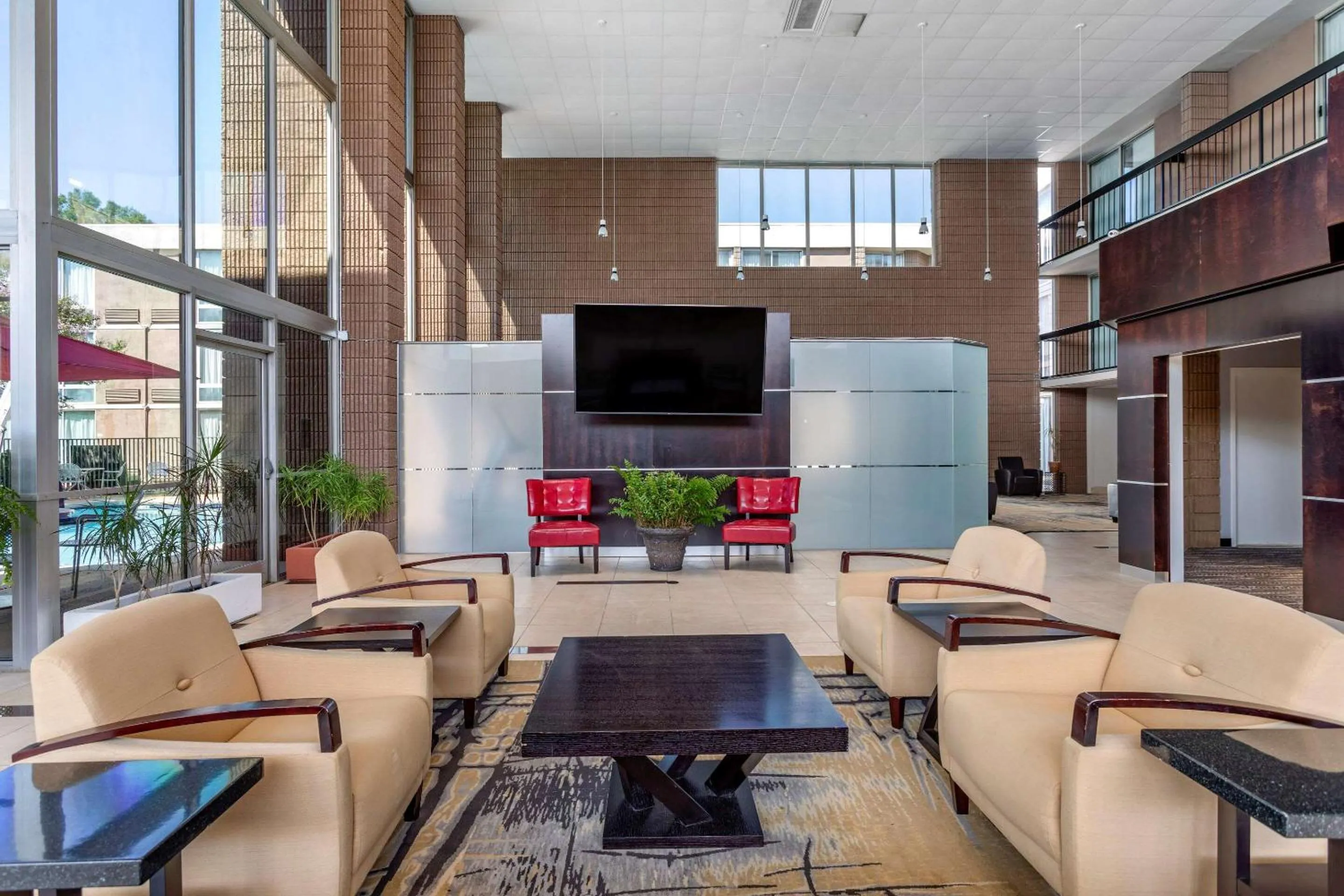 Lobby or reception in Clarion Inn Sheffield Muscle Shoals