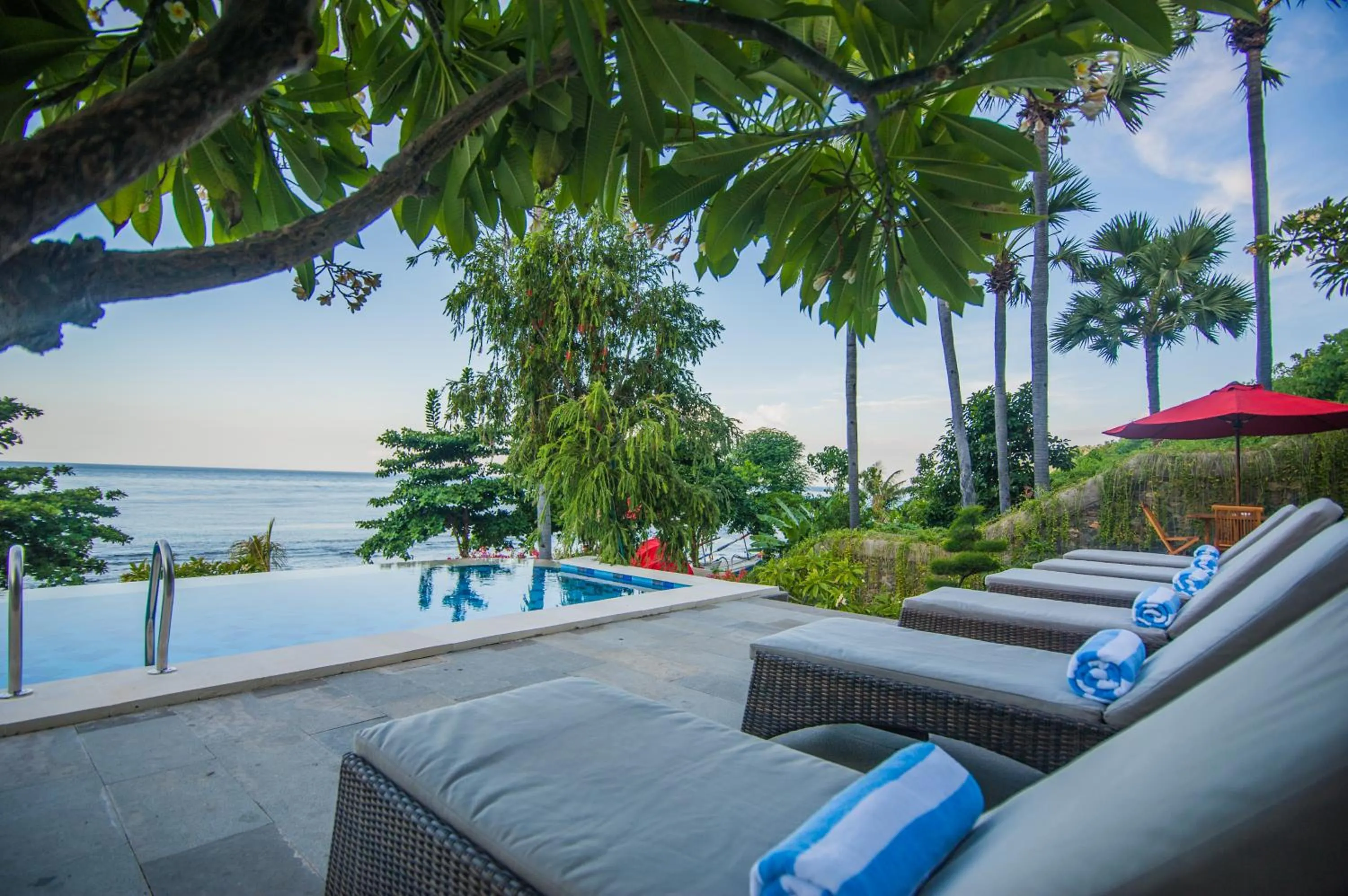 Swimming pool in Ibus Beach Hotel