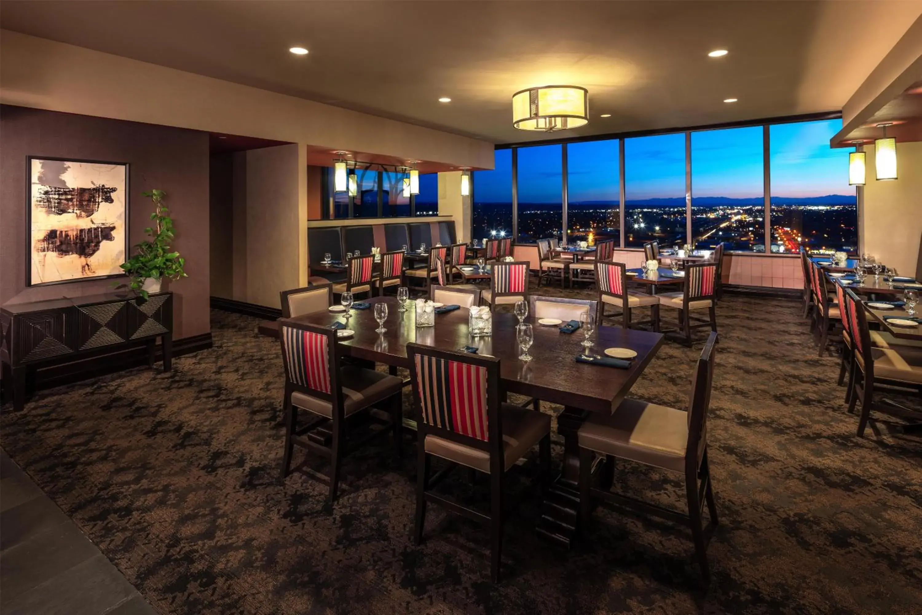 Restaurant/places to eat in Doubletree By Hilton Billings Restaurant/places to eat in Doubletree By Hilton Billings