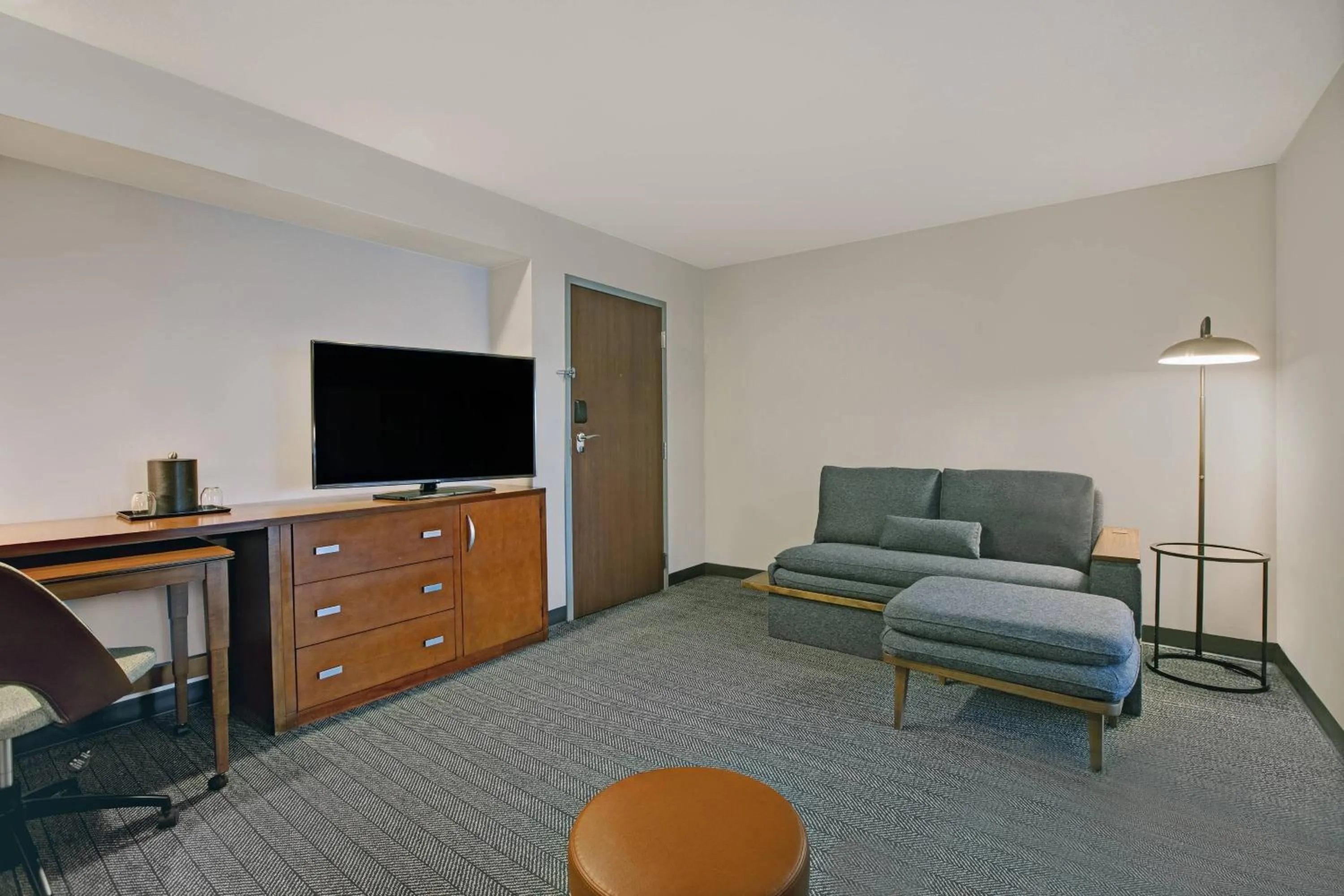 Living room in Courtyard Chicago Elmhurst/Oakbrook Area