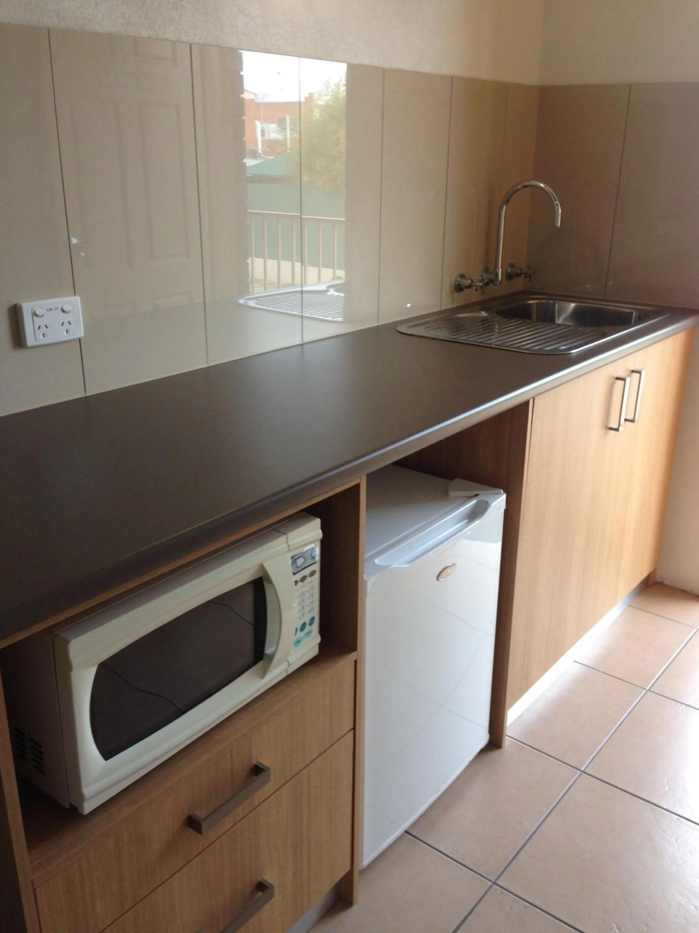 Kitchen or kitchenette in Albury Regent Motel