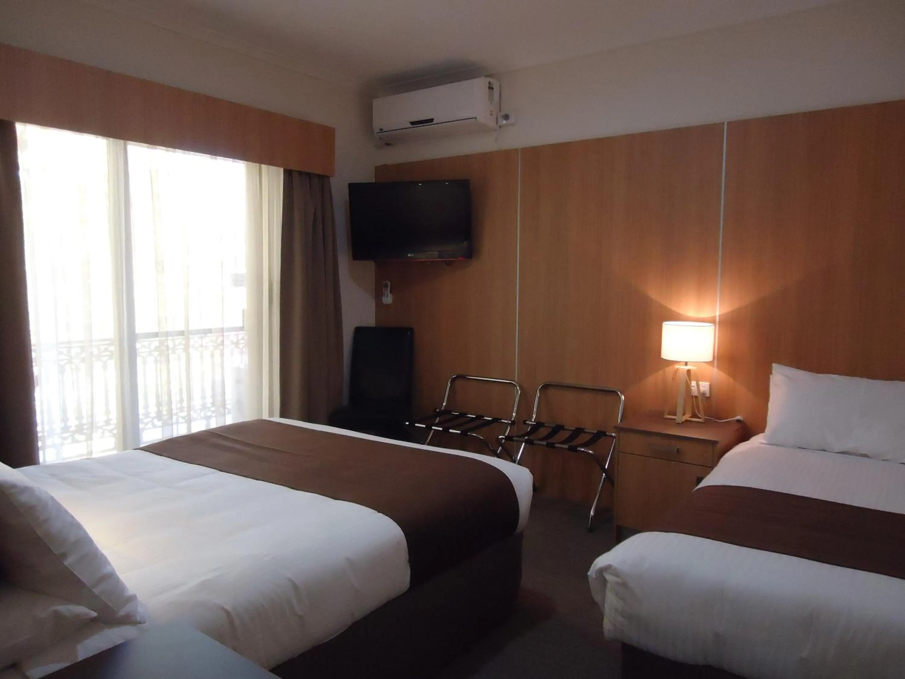 Photo of the whole room, Bed in Albury Regent Motel