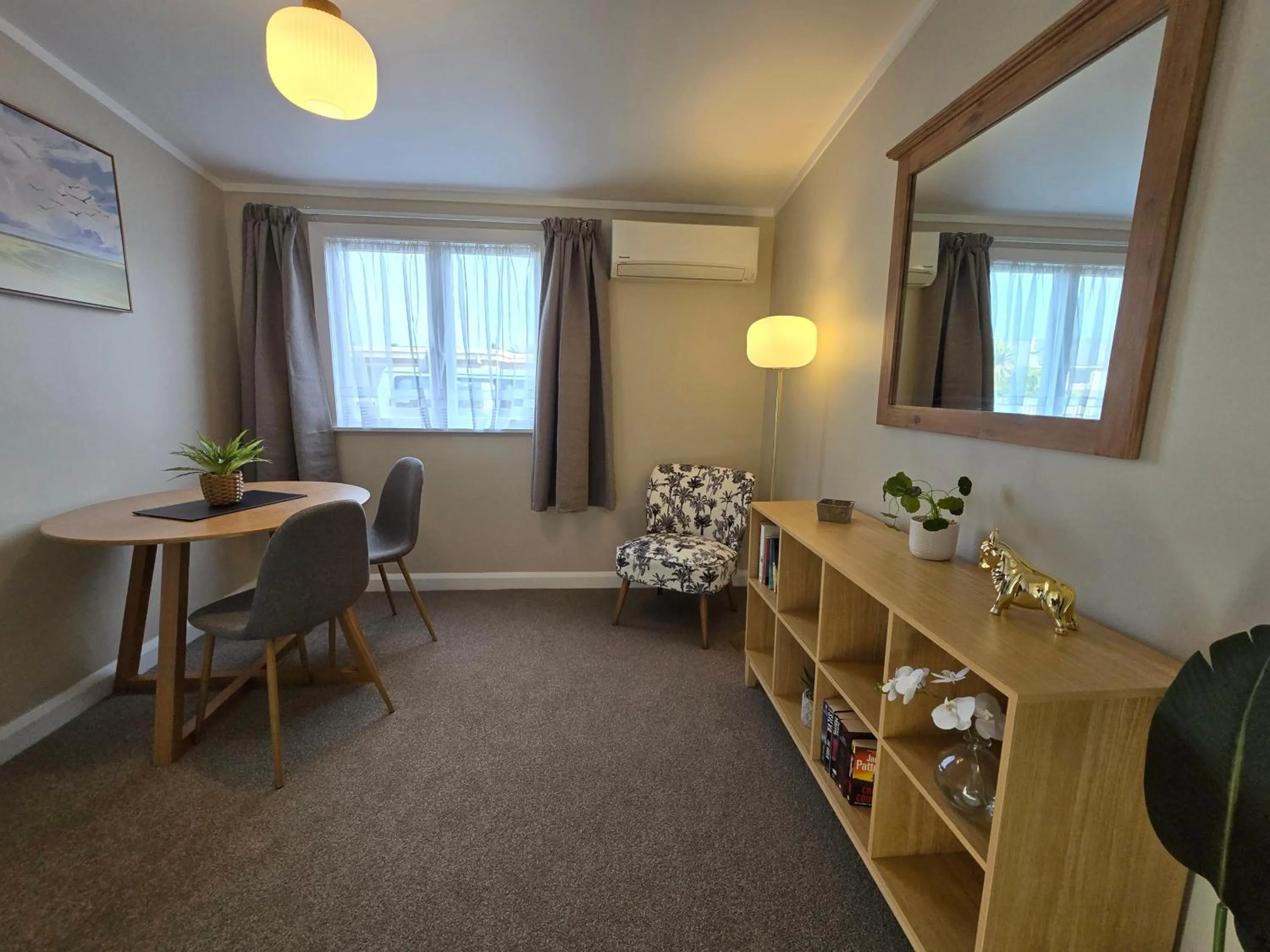 Seating area in Gardner Court Motel