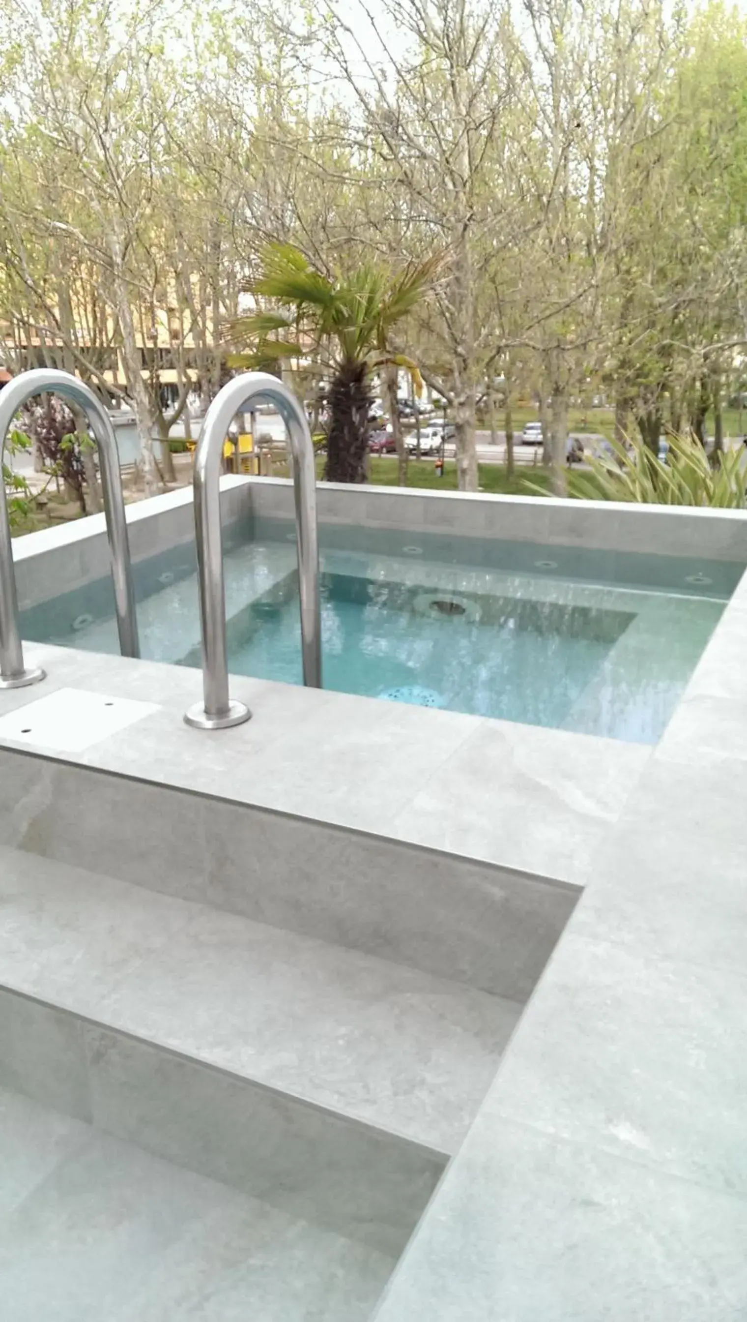 Open Air Bath, Swimming Pool in Hotel Iride & Spa