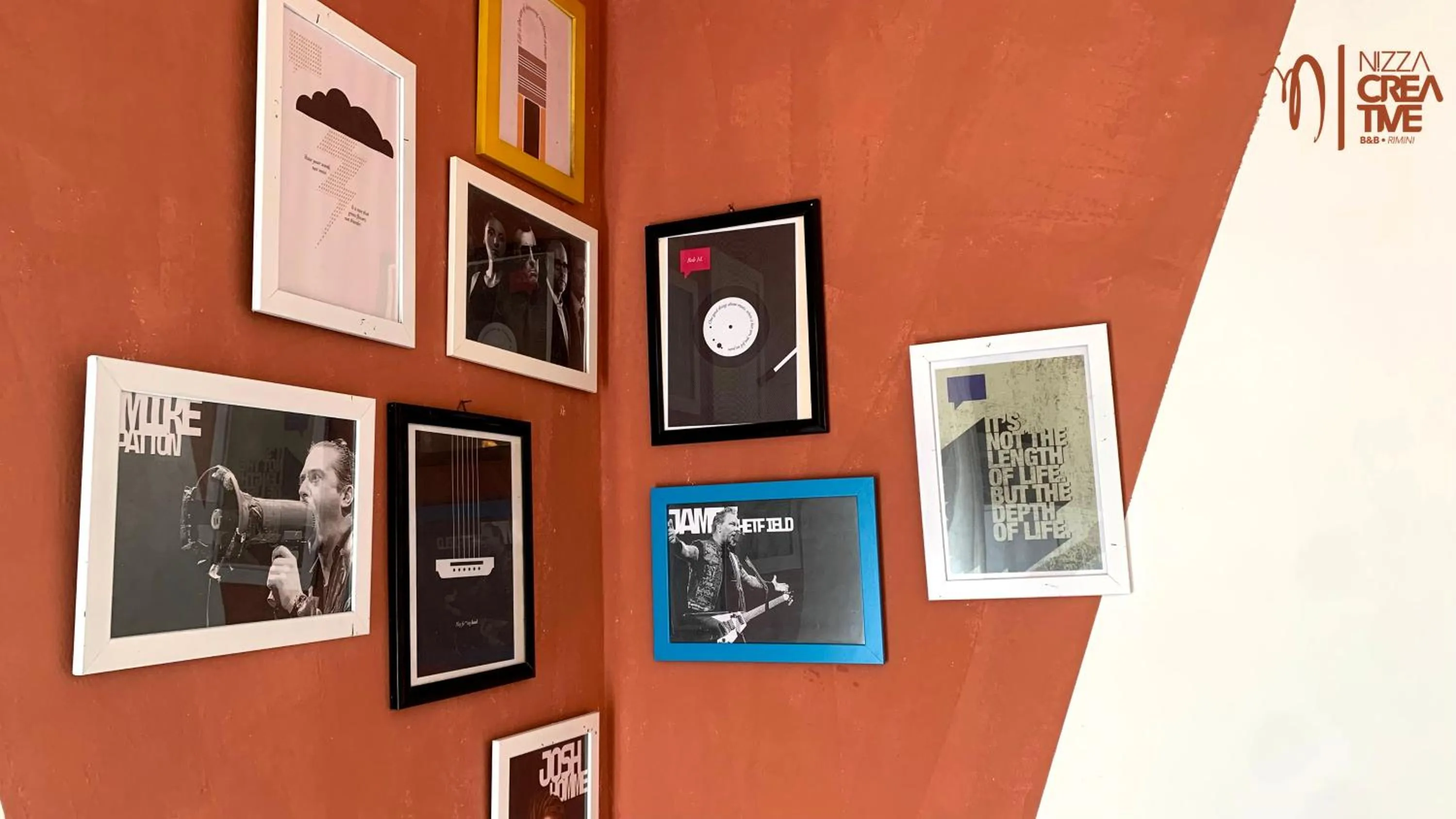 Text overlay in Hotel Nizza Creative Hotel