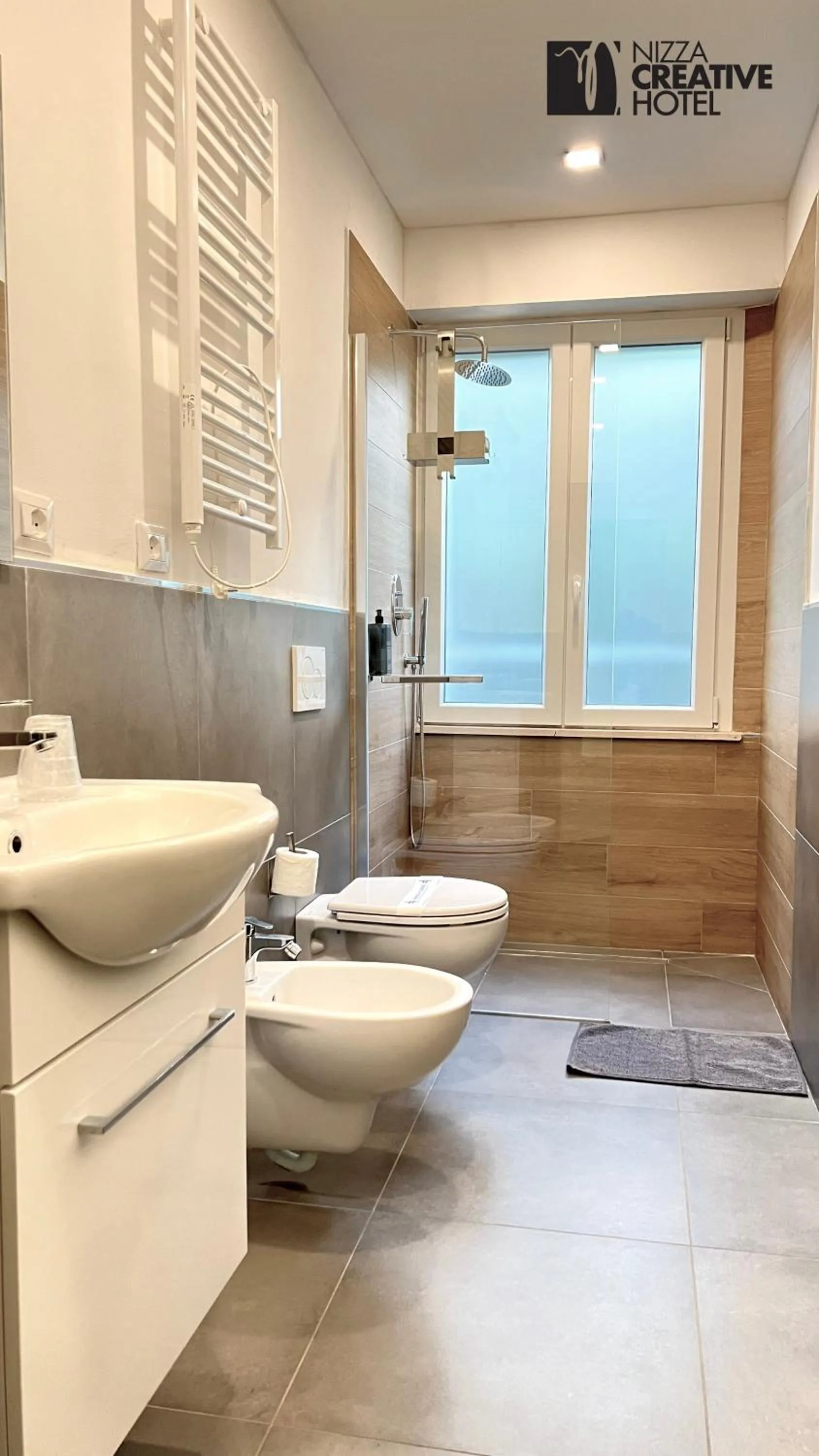 Shower in Hotel Nizza Creative Hotel