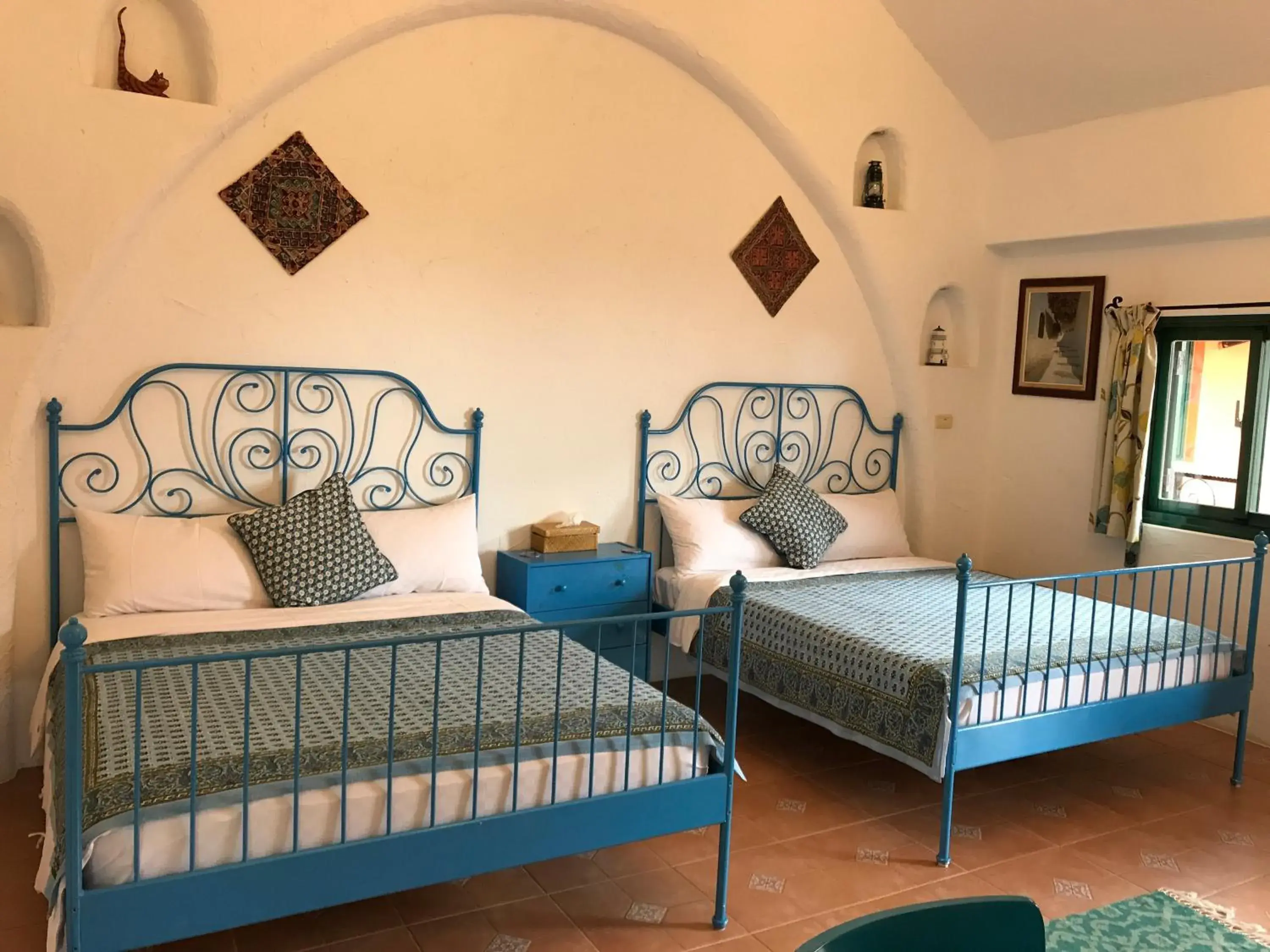 Quadruple Room with Balcony in Wishingwell B&B Quadruple Room with Balcony in Wishingwell B&B