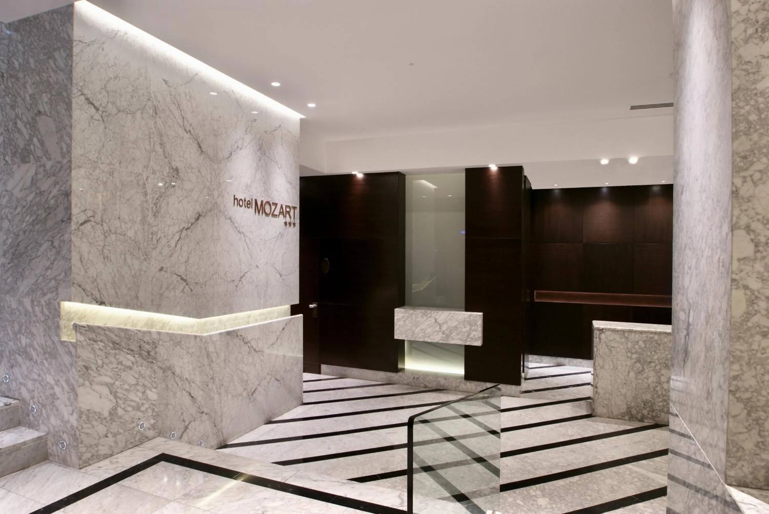Lobby or reception in Hotel Mozart