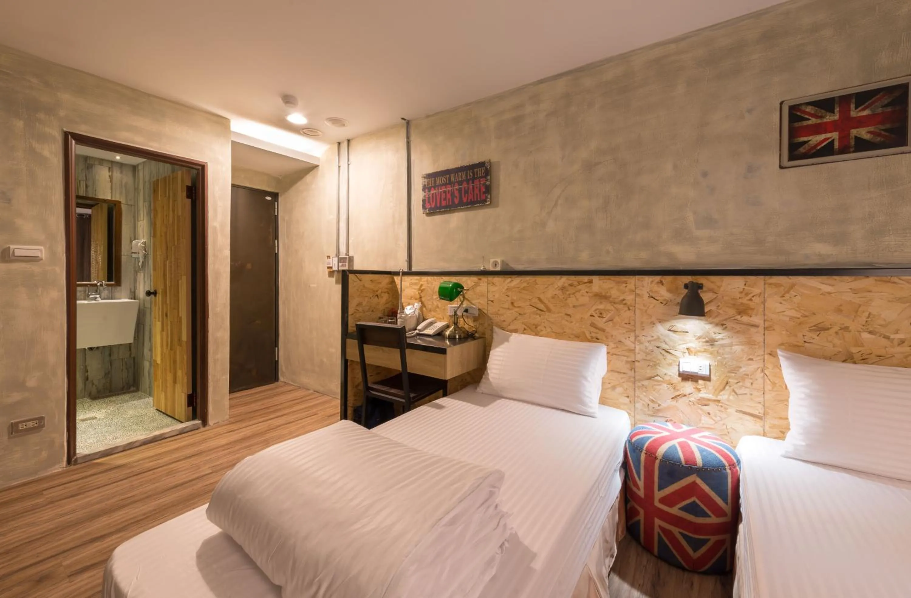 bunk bed, Bed in Beimen WOW Poshtel