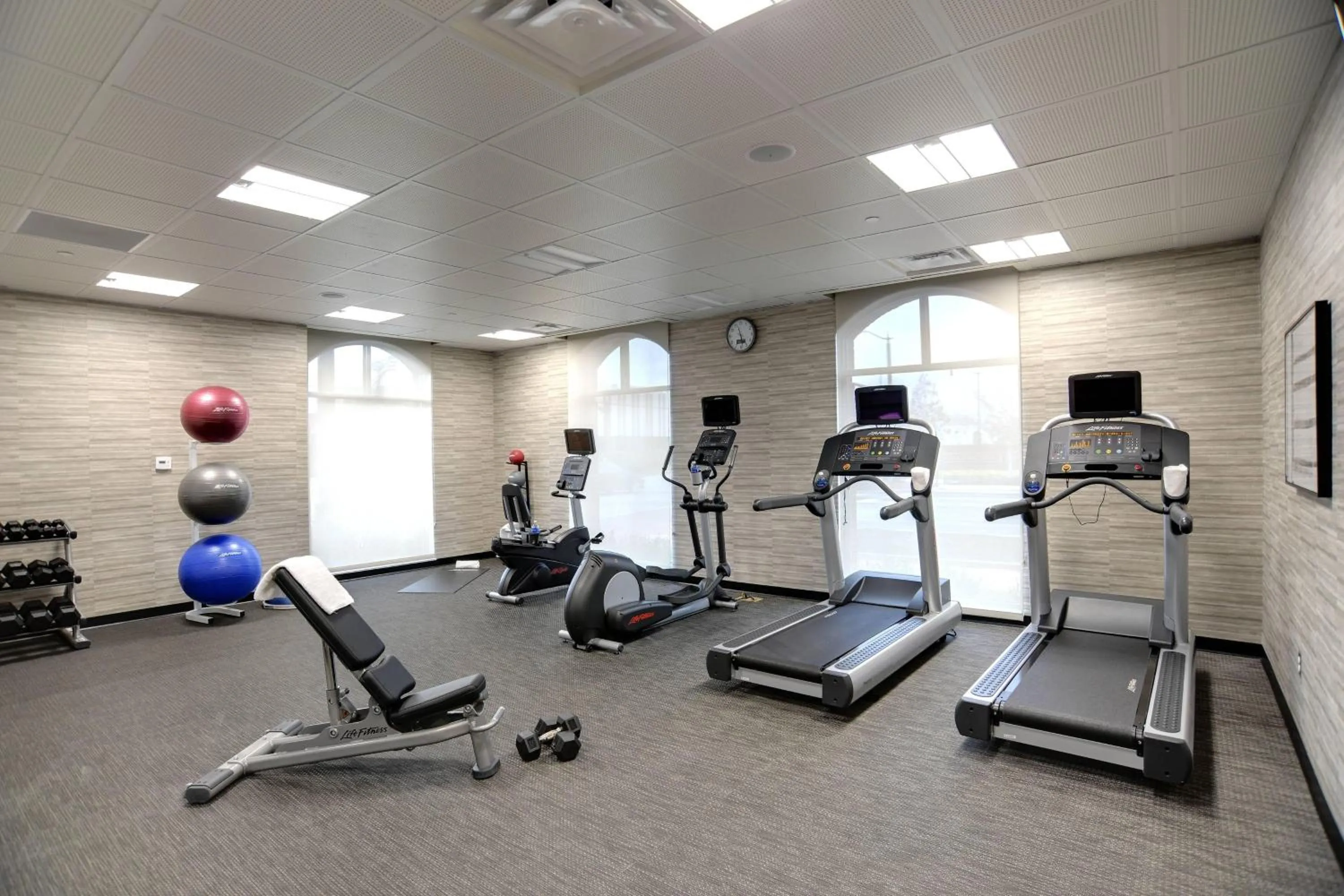 Fitness centre/facilities in Courtyard by Marriott Columbus OSU