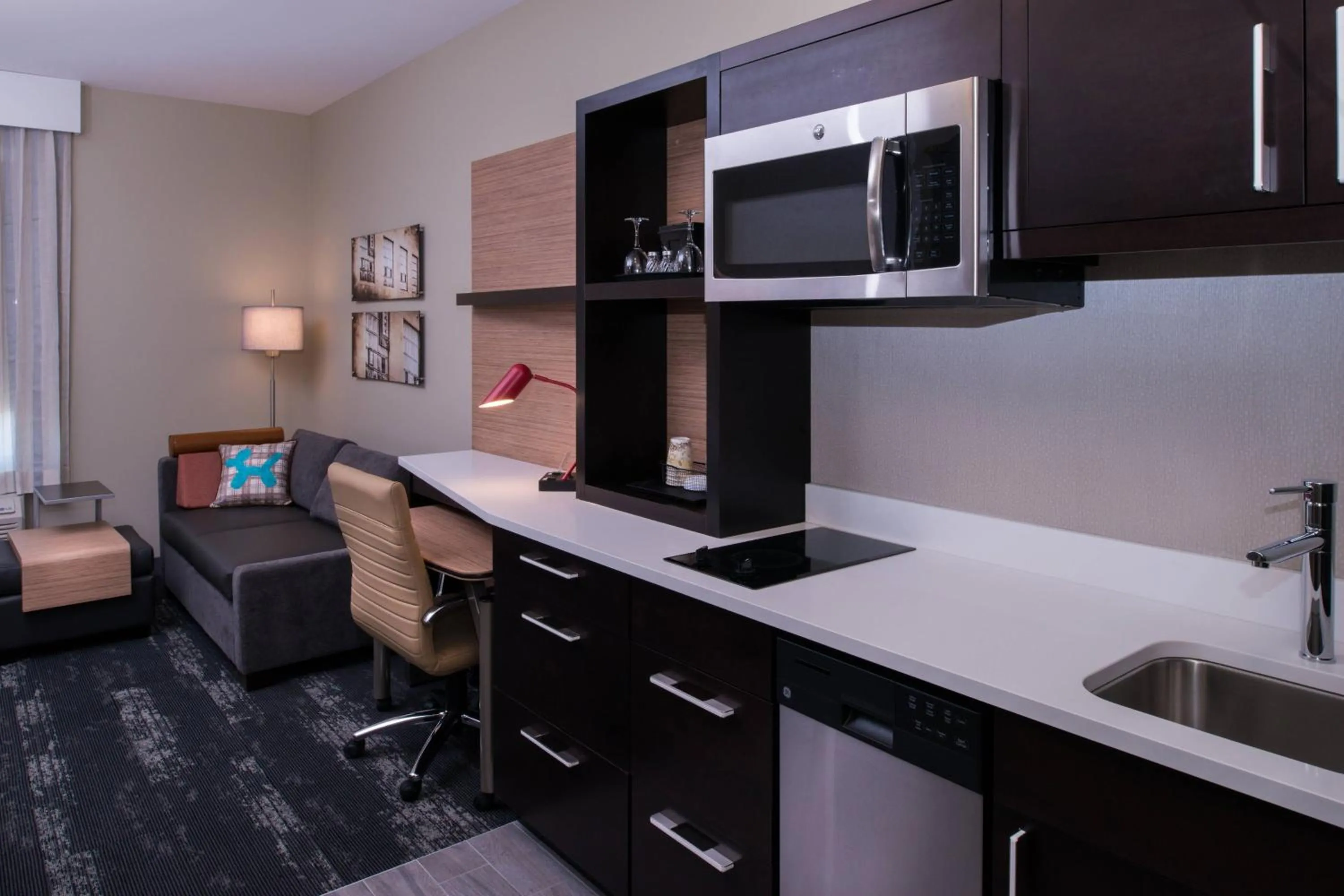 Kitchen or kitchenette in TownePlace Suites by Marriott Saskatoon