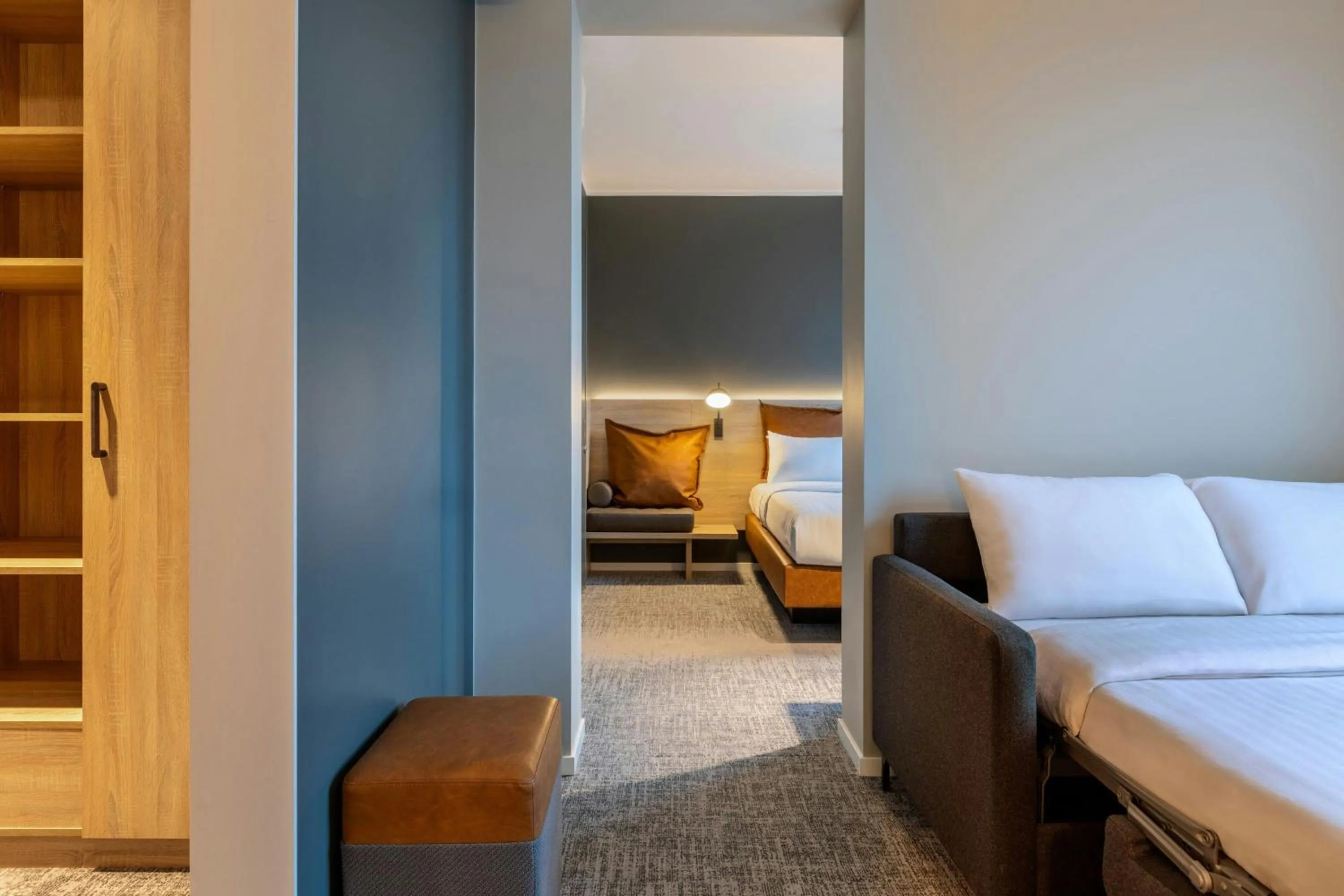 Photo of the whole room, Bed in Moxy Berlin Ostbahnhof