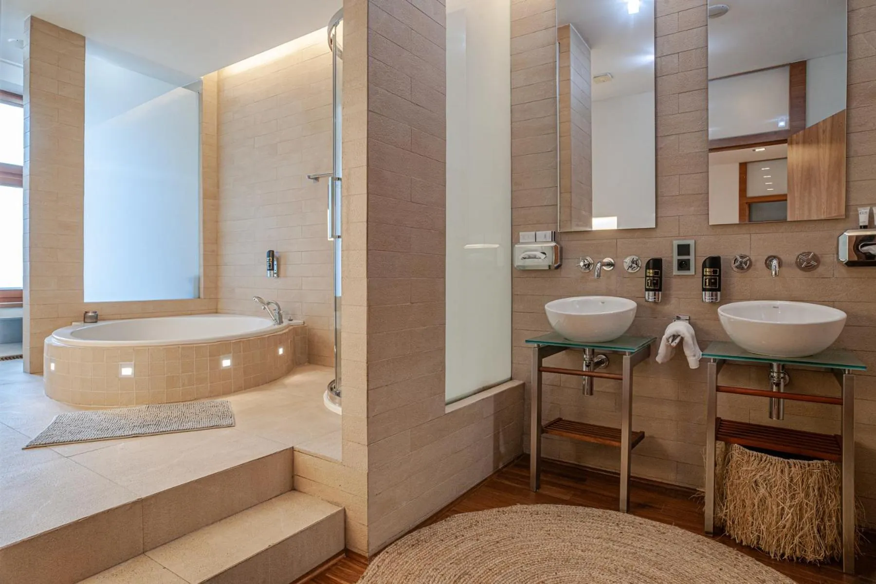 STING Boutique Apartments