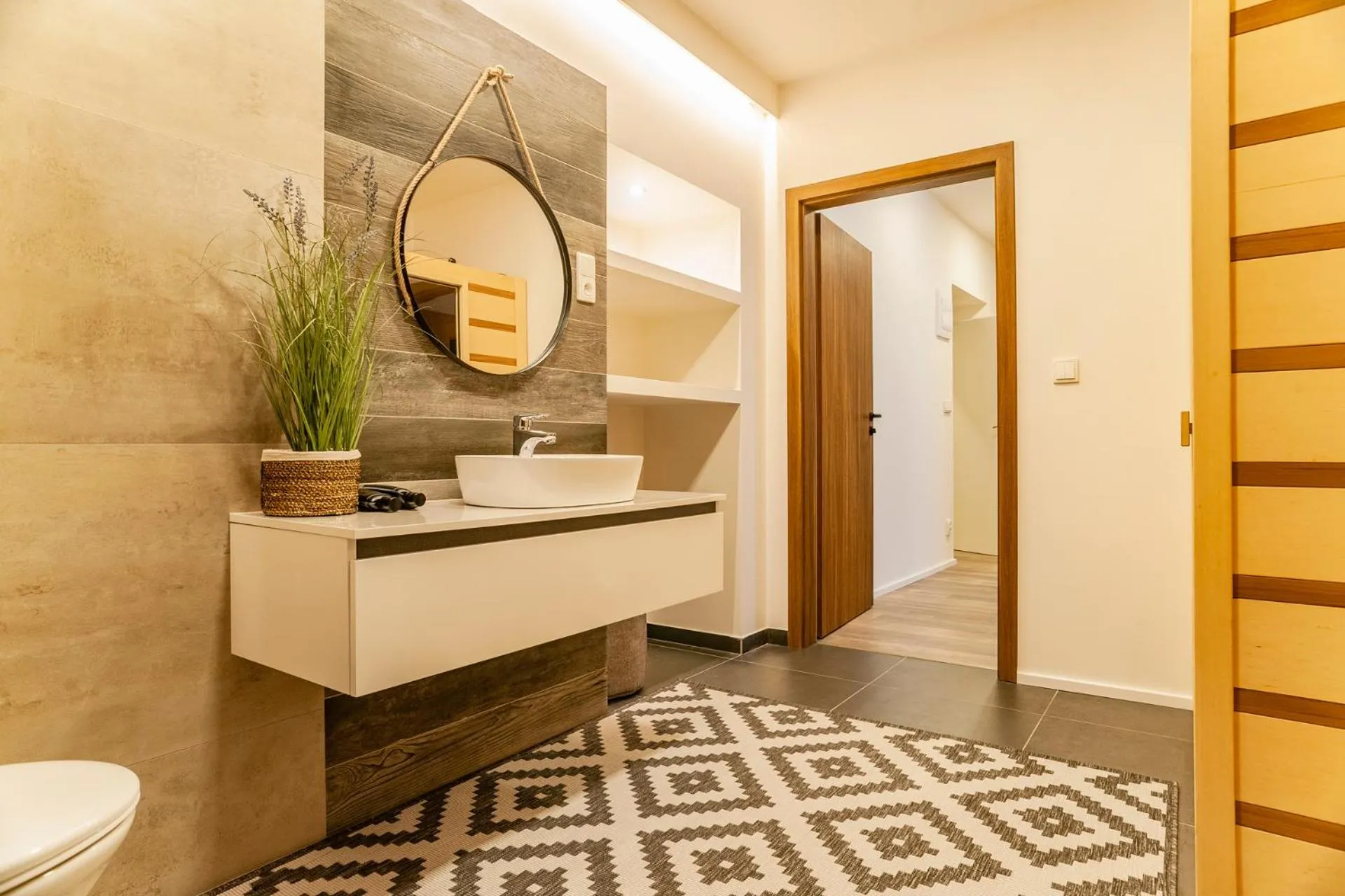 STING Boutique Apartments